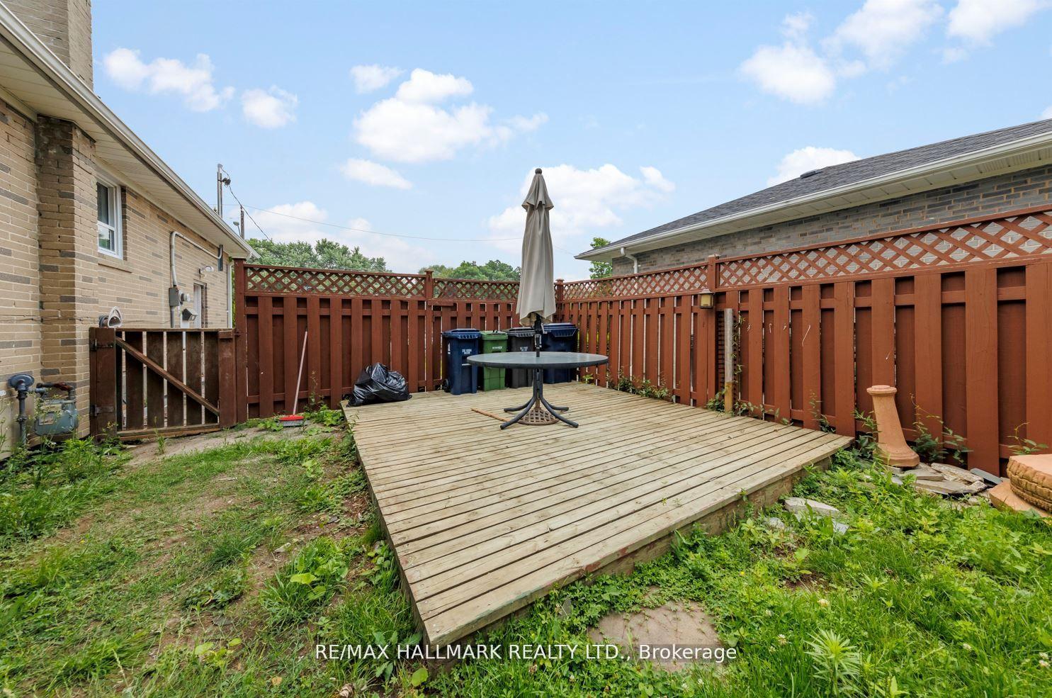 Photo 20 of Unit Upper, 39 Stansbury Crescent, Scarborough, Eglinton East — HOMEH