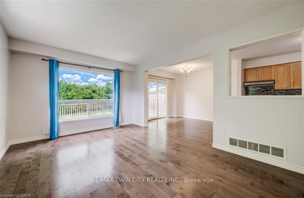 Photo 9 of 508 Veronica Drive, Kitchener, Centreville Chicopee — HOMEH