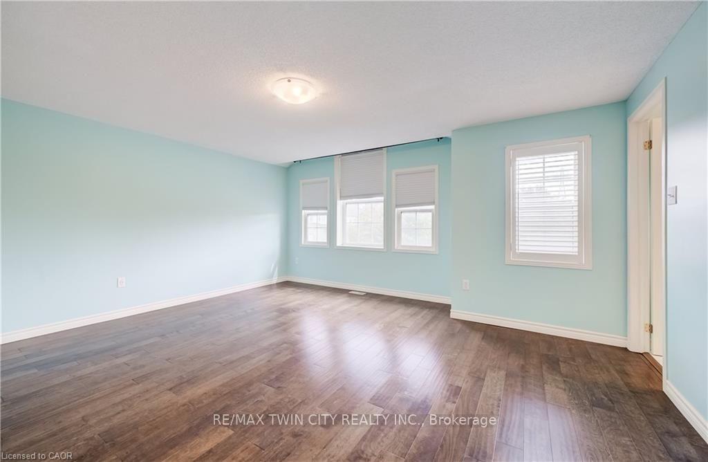 Photo 17 of 508 Veronica Drive, Kitchener, Centreville Chicopee — HOMEH