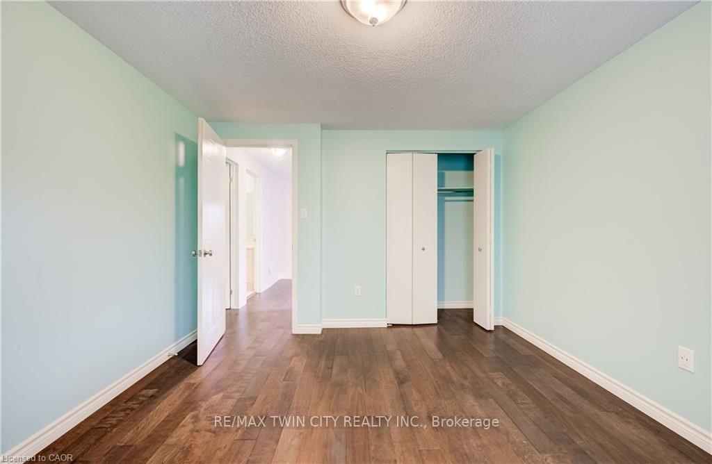 Photo 20 of 508 Veronica Drive, Kitchener, Centreville Chicopee — HOMEH