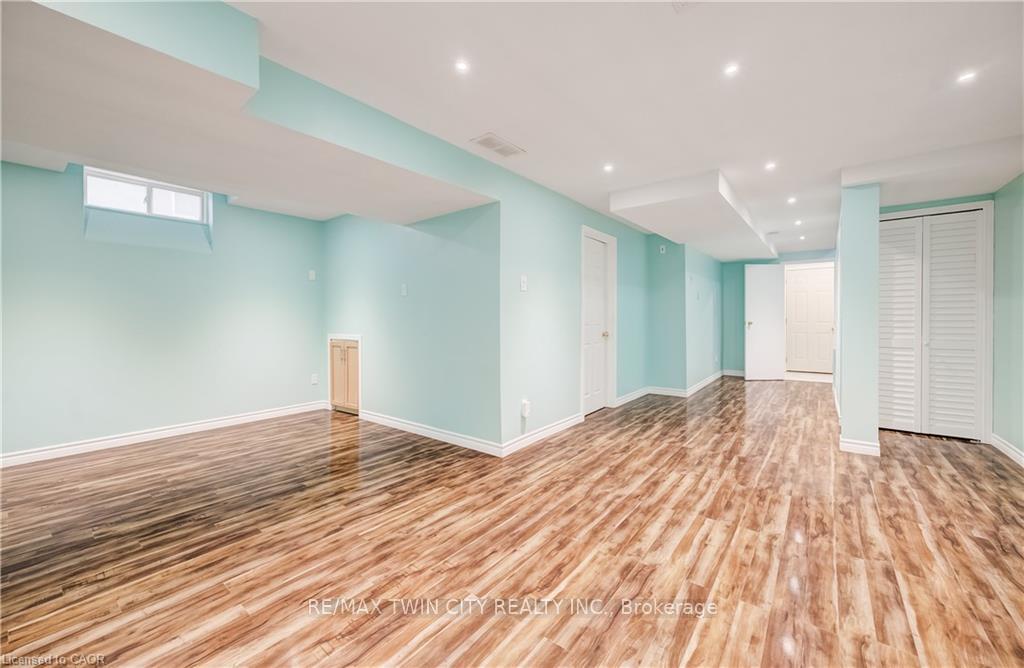Photo 27 of 508 Veronica Drive, Kitchener, Centreville Chicopee — HOMEH