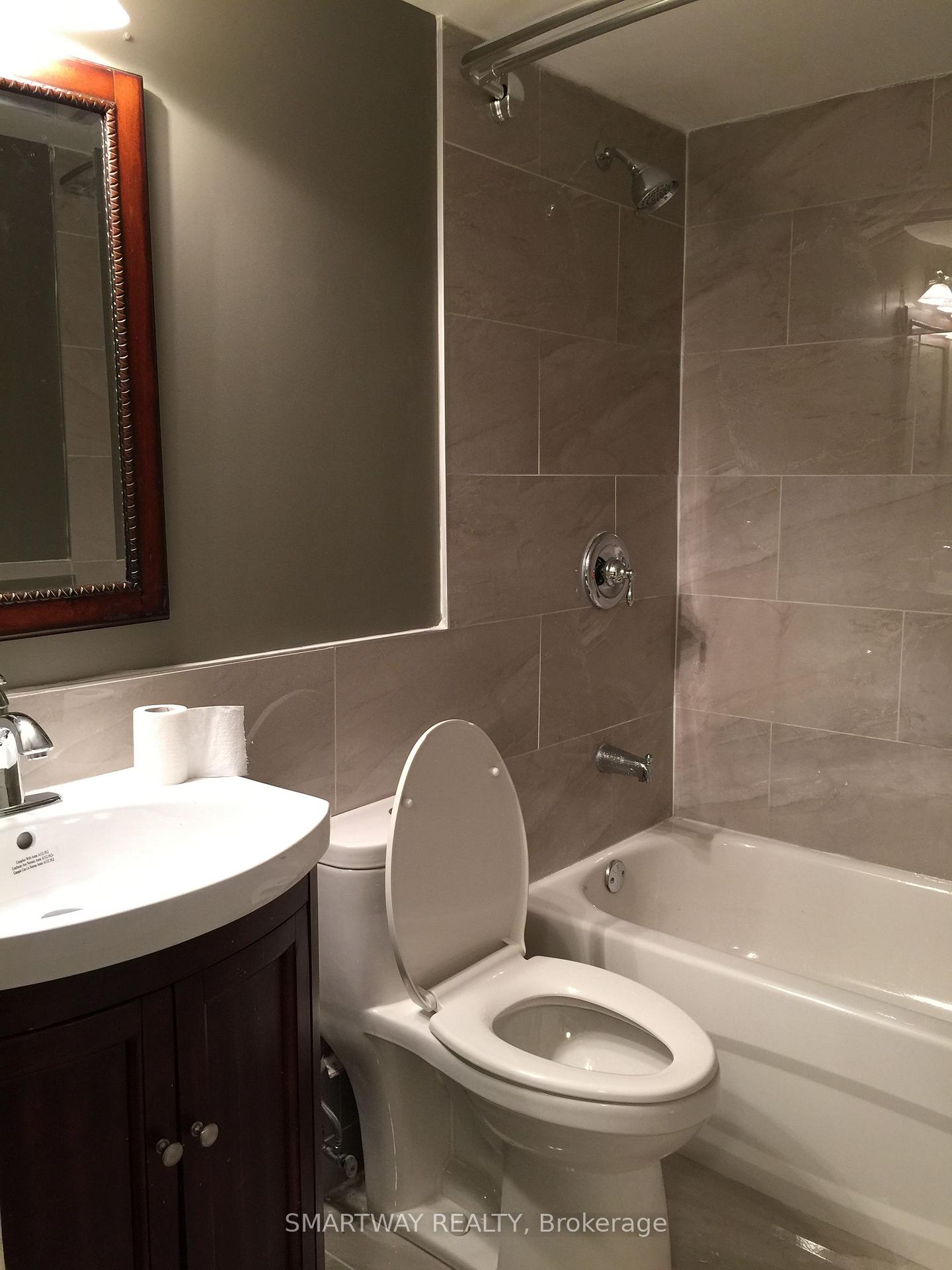 Photo 8 of Unit 507, 4 Lisa Street, Brampton, Queen Street Corridor — HOMEH