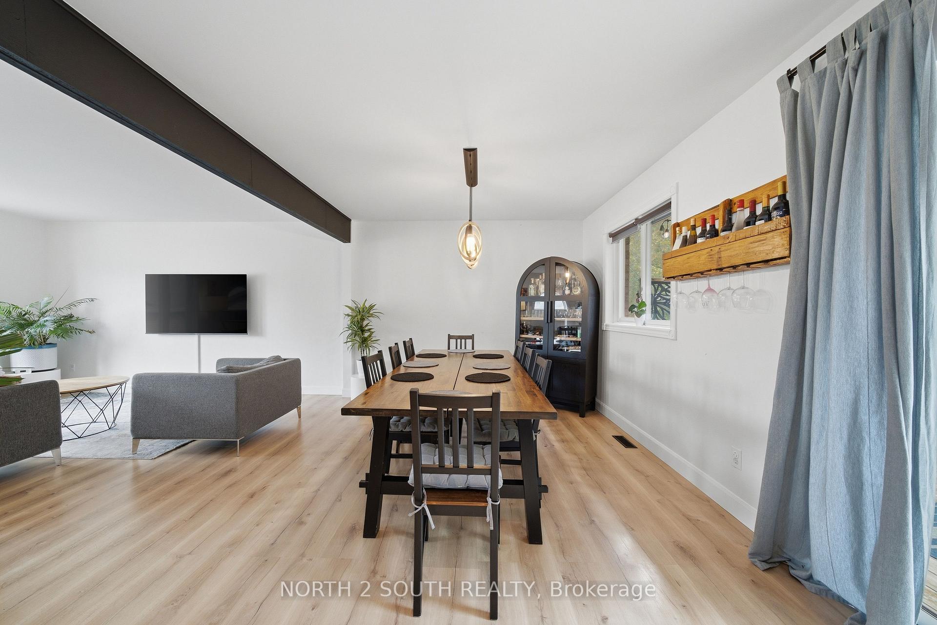 Photo 12 of 74 Leo Boulevard, Wasaga Beach — HOMEH