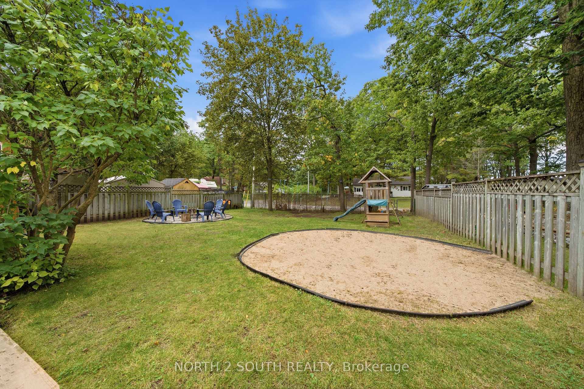 Photo 40 of 74 Leo Boulevard, Wasaga Beach — HOMEH