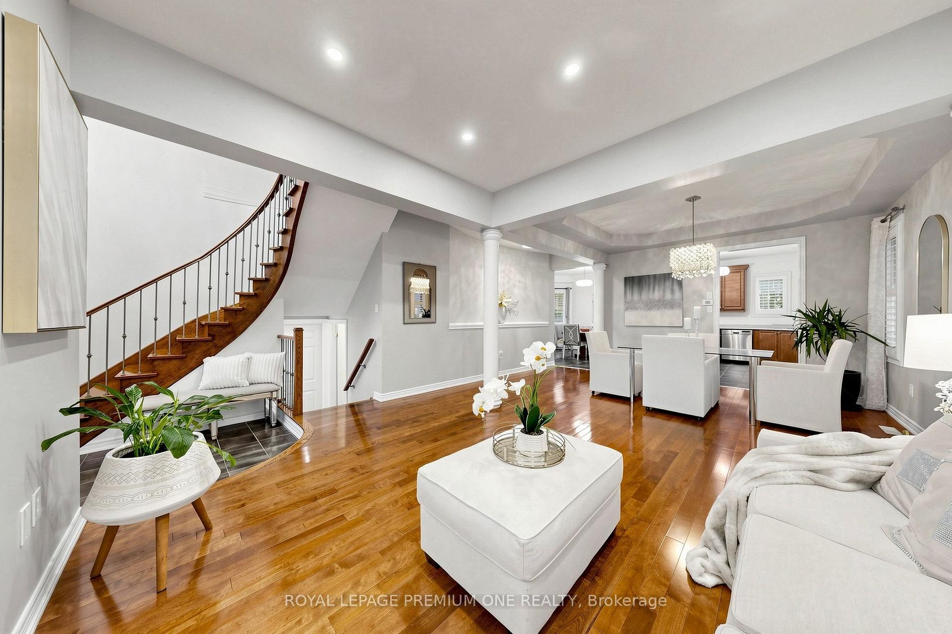 Photo 7 of 46 Bosco Drive, Vaughan, Vellore Village — HOMEH