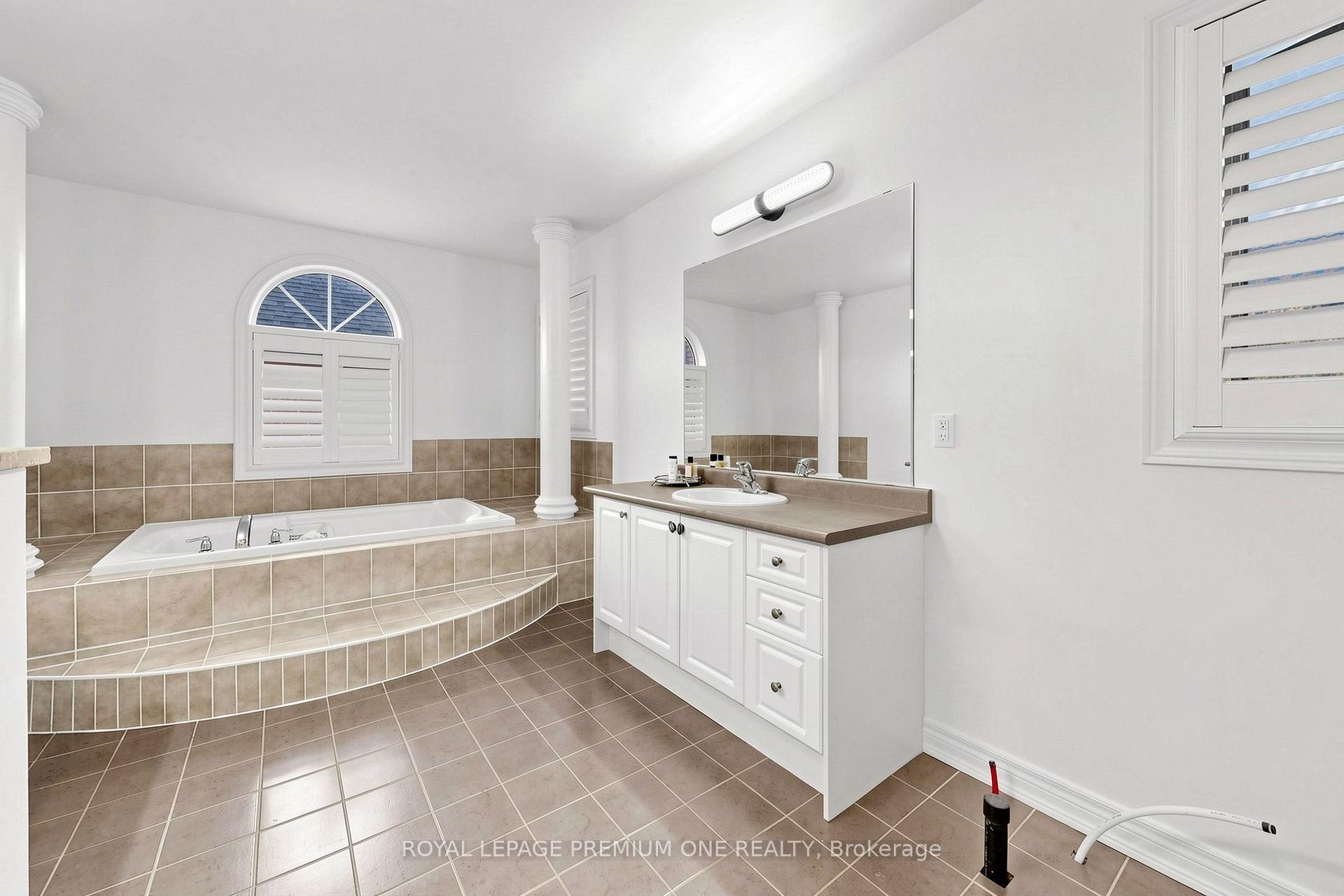 Photo 23 of 46 Bosco Drive, Vaughan, Vellore Village — HOMEH