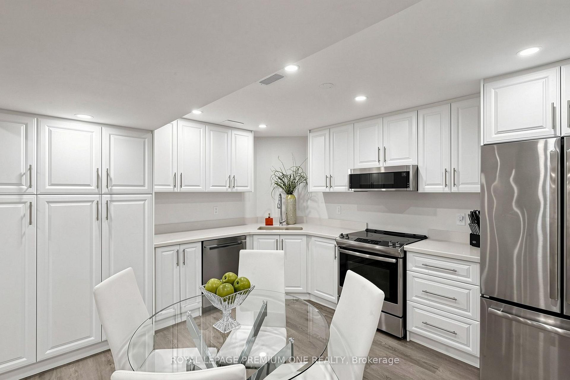 Photo 35 of 46 Bosco Drive, Vaughan, Vellore Village — HOMEH