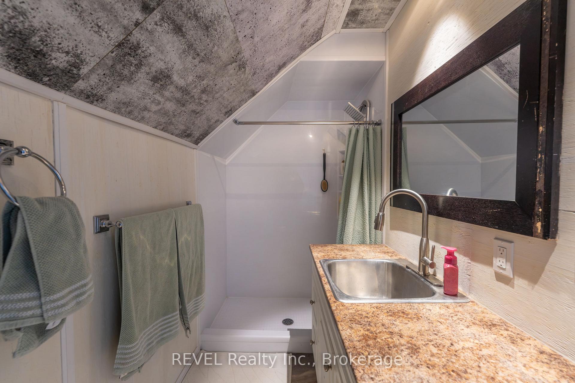 Photo 46 of 573 Canboro Road, Pelham, Fenwick — HOMEH