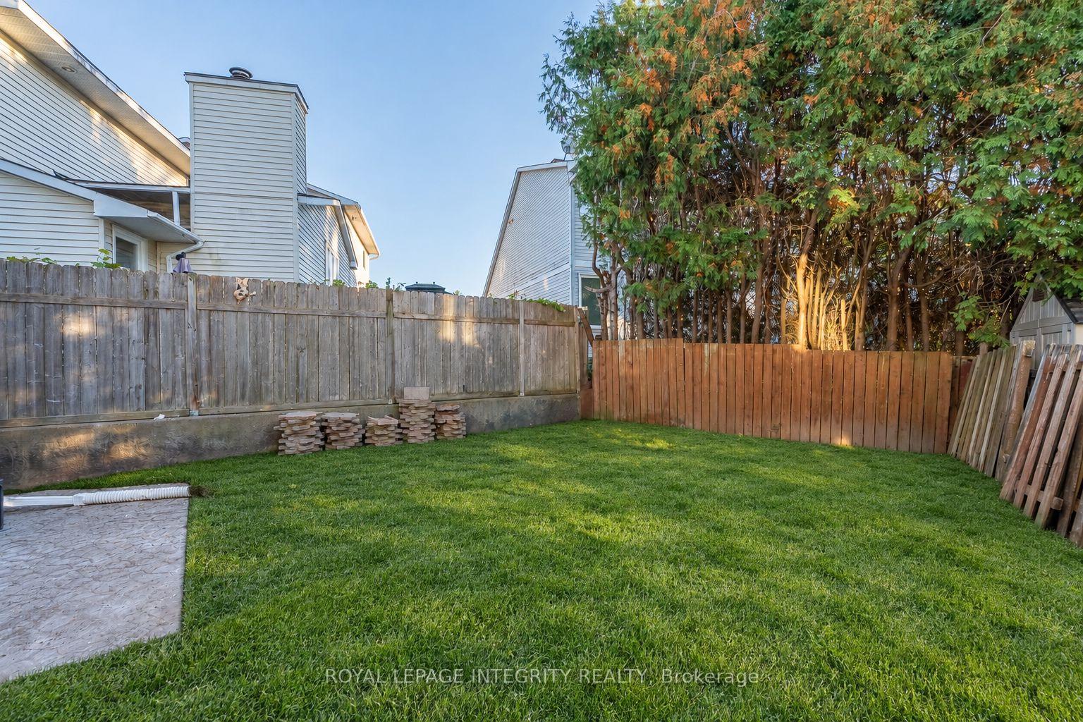 Photo 23 of Unit B, 775 Kingfisher Crescent, Ottawa, Chatelaine Village — HOMEH