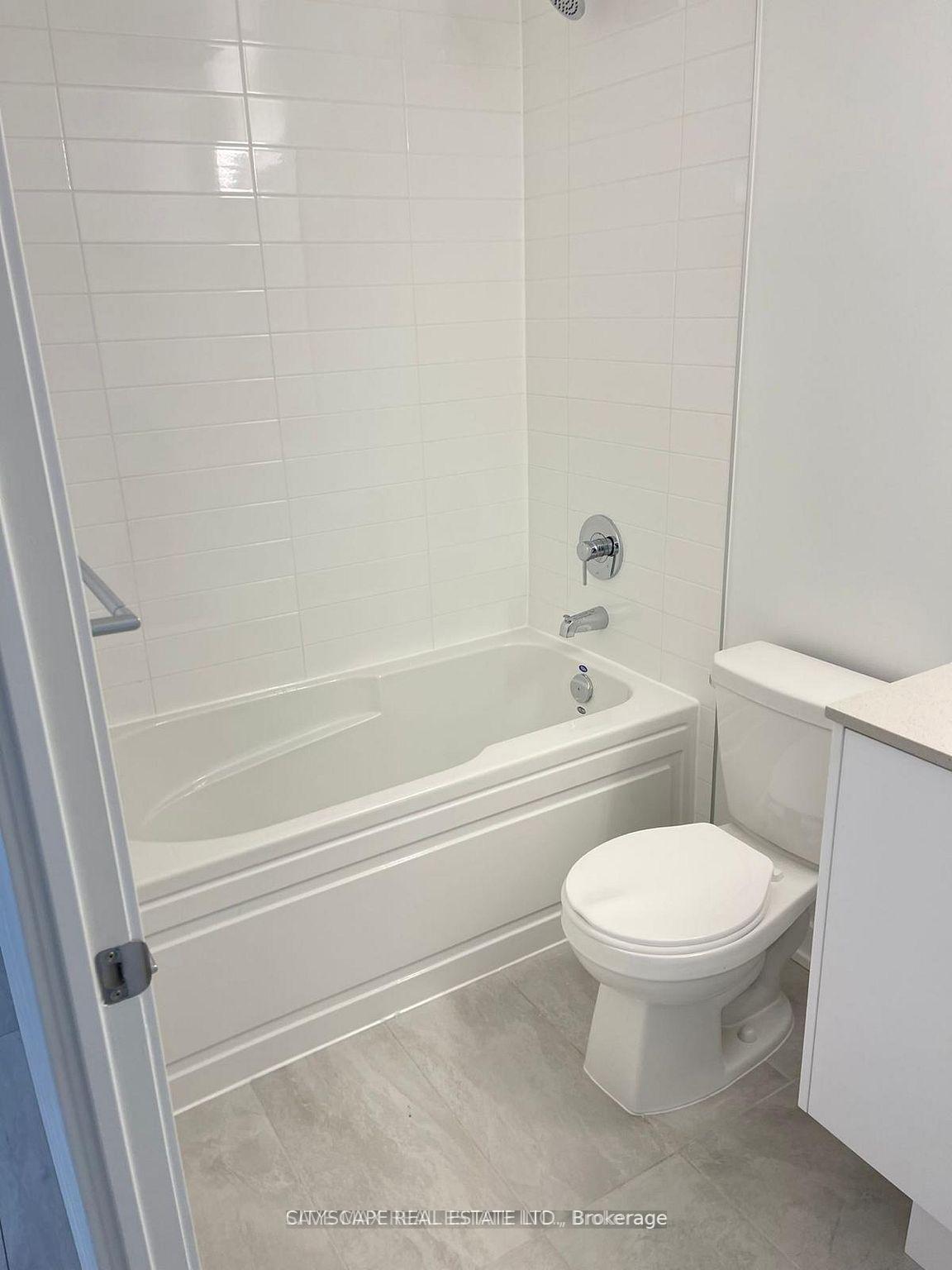 Photo 4 of Unit B412, 3200 Dakota Common, Burlington, Alton — HOMEH