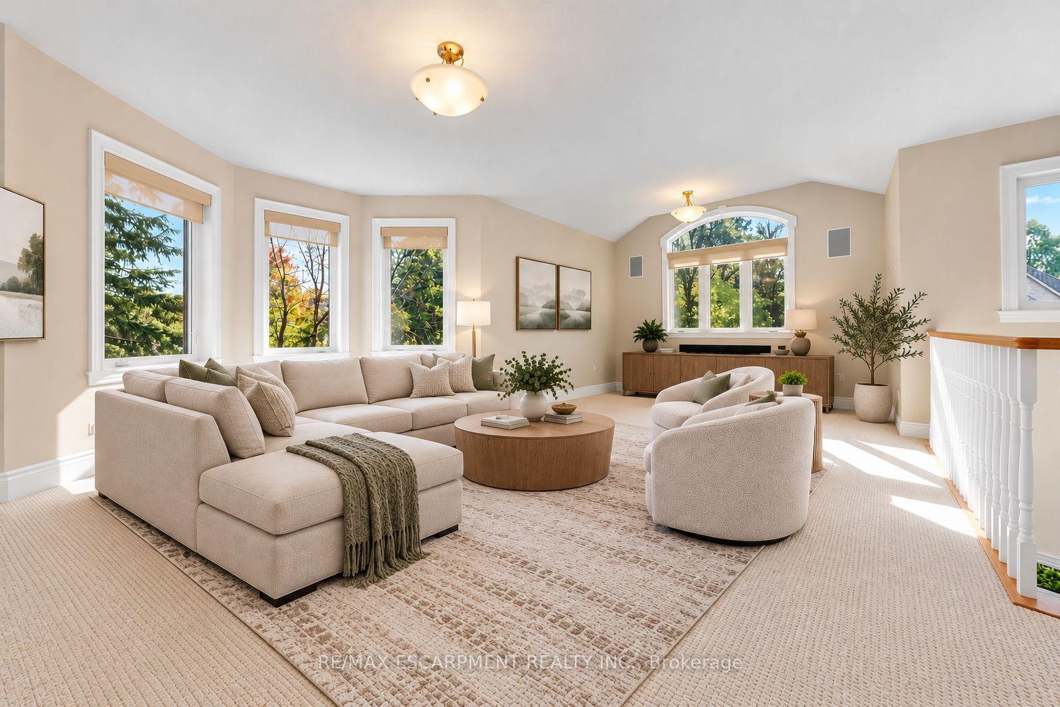 Photo 25 of 118 Foxridge Drive, Hamilton, Ancaster — HOMEH
