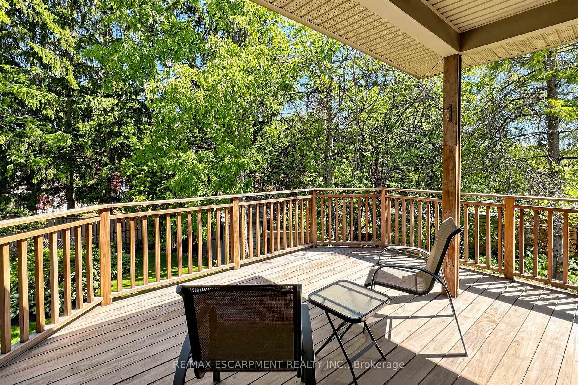 Photo 42 of 118 Foxridge Drive, Hamilton, Ancaster — HOMEH