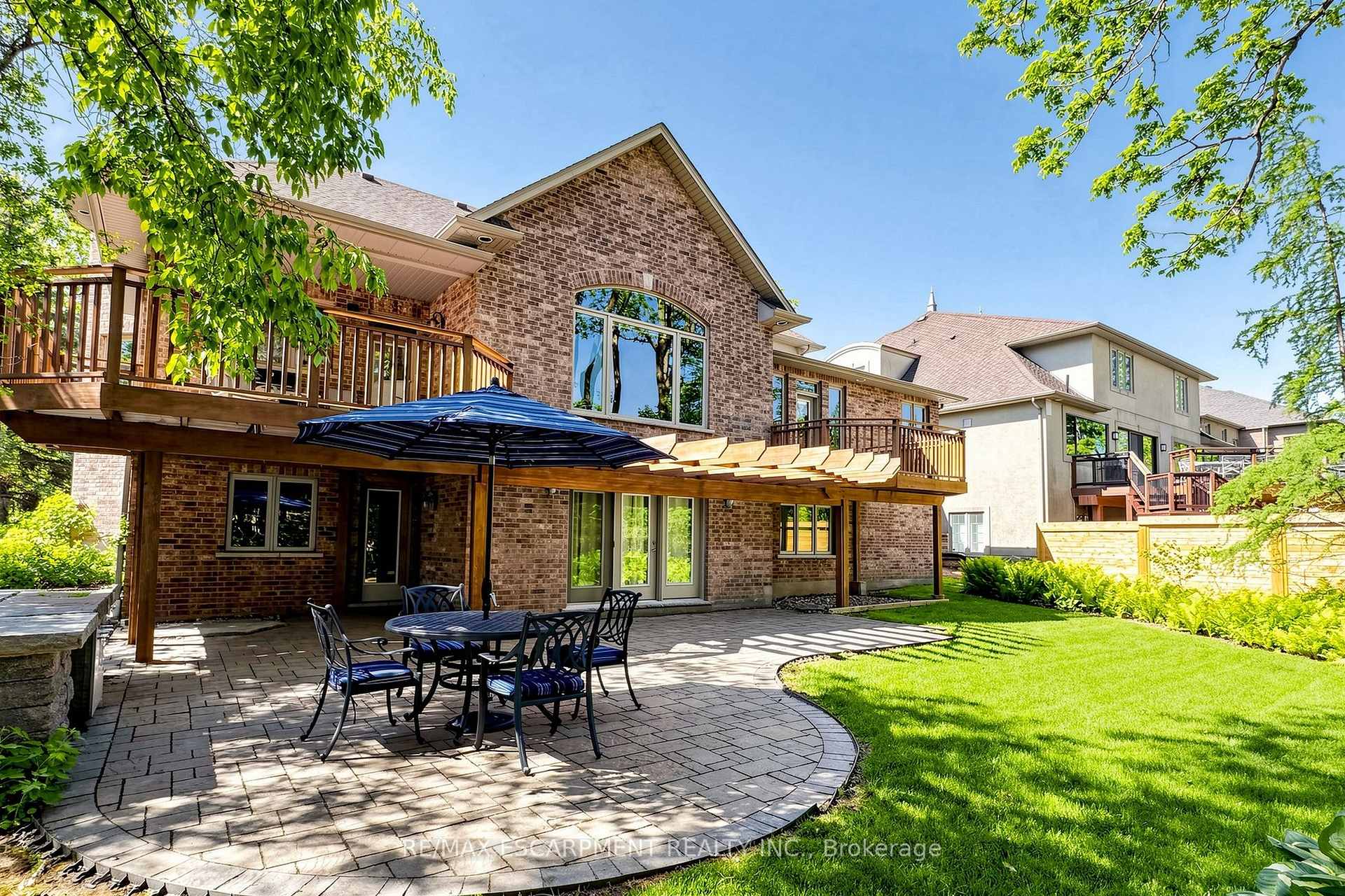 Photo 43 of 118 Foxridge Drive, Hamilton, Ancaster — HOMEH