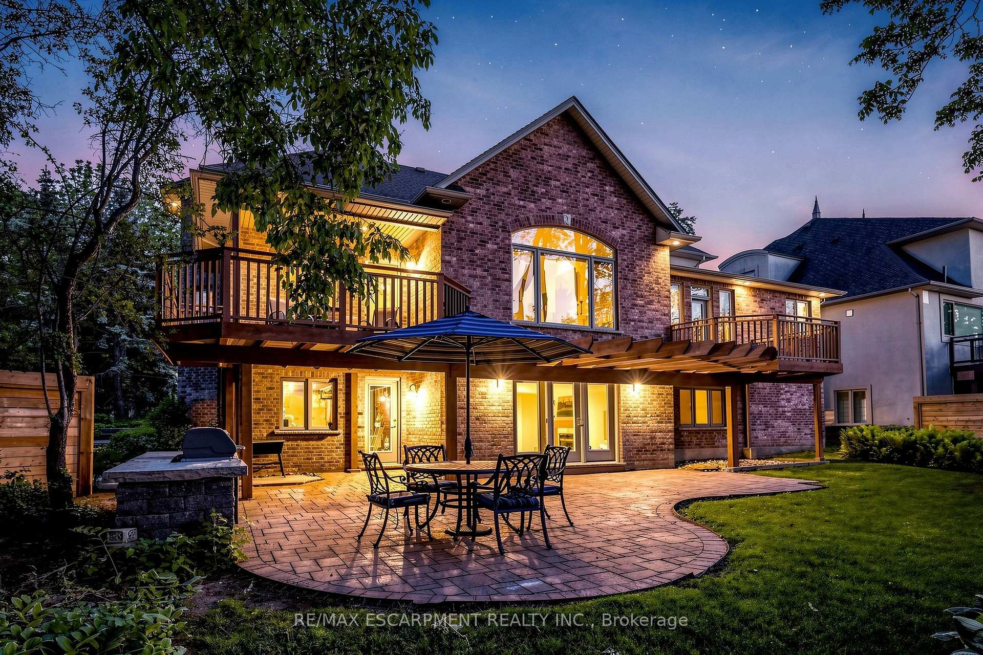 Photo 47 of 118 Foxridge Drive, Hamilton, Ancaster — HOMEH