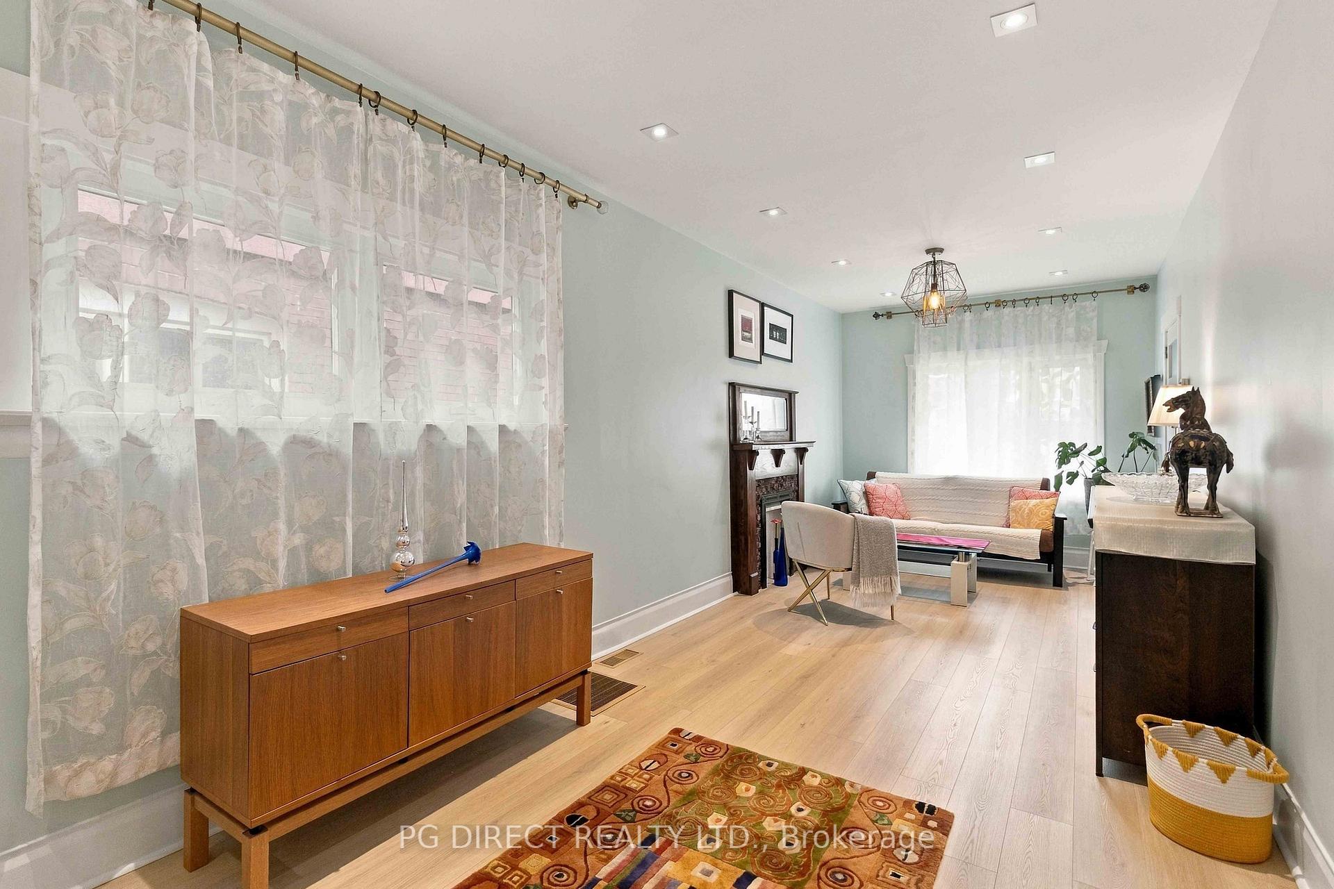 Photo 5 of 129 Kane Avenue, Toronto, Keelesdale-Eglinton West — HOMEH