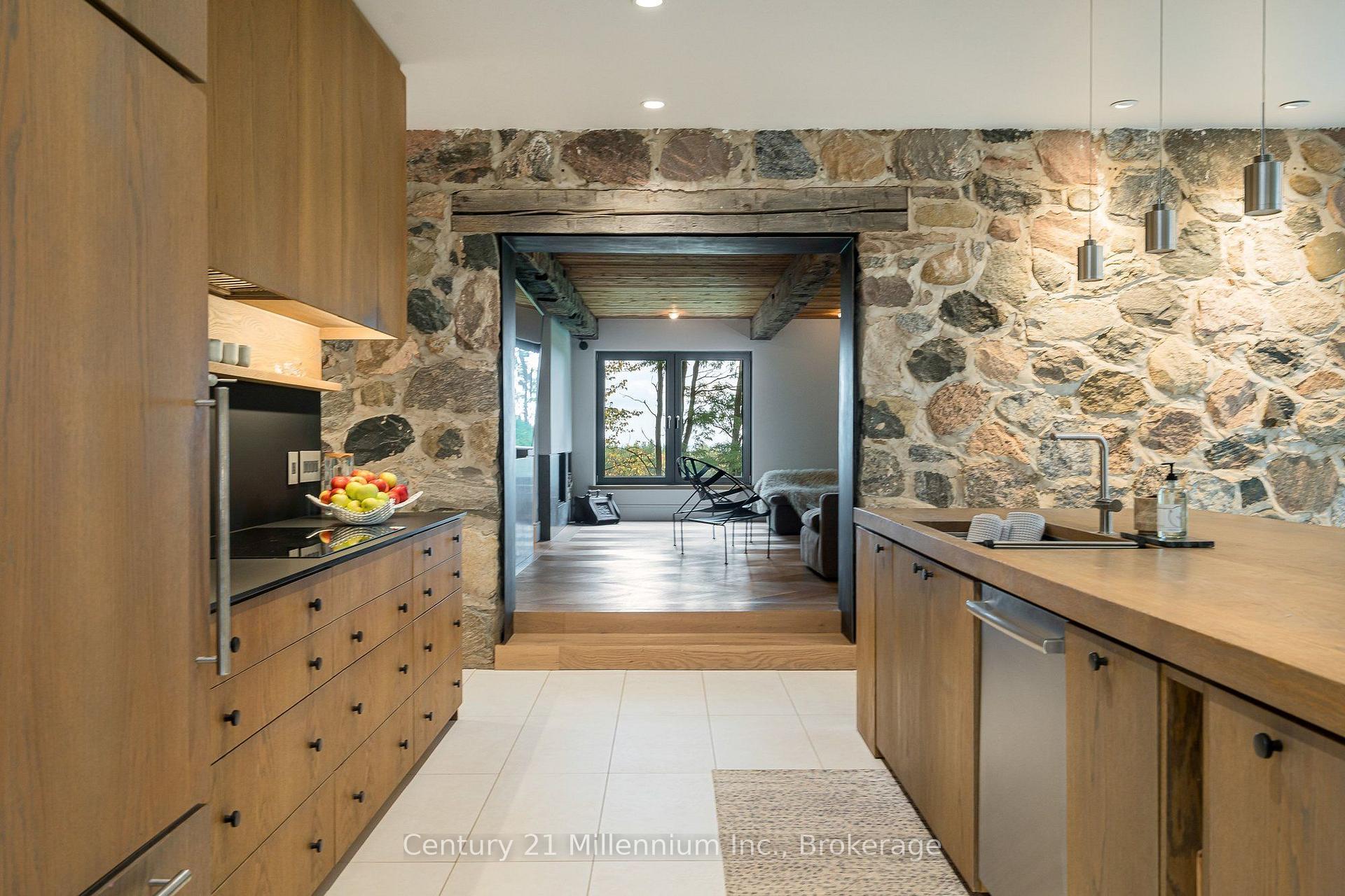 Photo 13 of 516557 7th Line, Blue Mountains — HOMEH