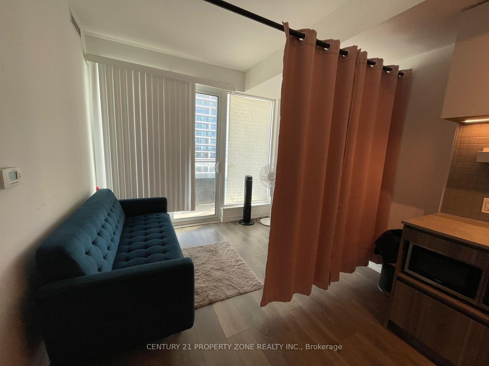 Photo 10 of Unit 4806, 898 Portage Parkway, Vaughan, Vaughan Corporate Centre — HOMEH