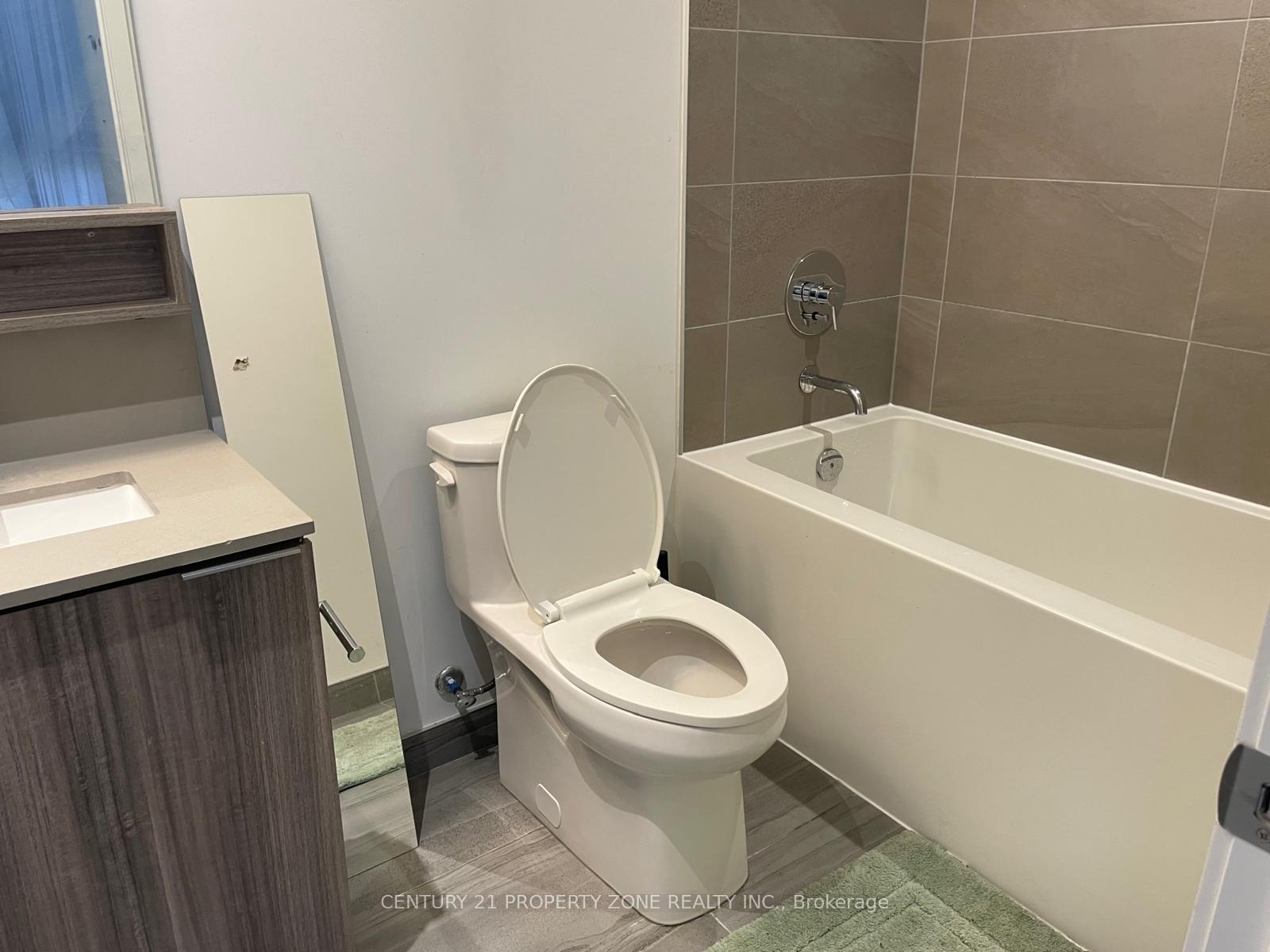 Photo 13 of Unit 4806, 898 Portage Parkway, Vaughan, Vaughan Corporate Centre — HOMEH