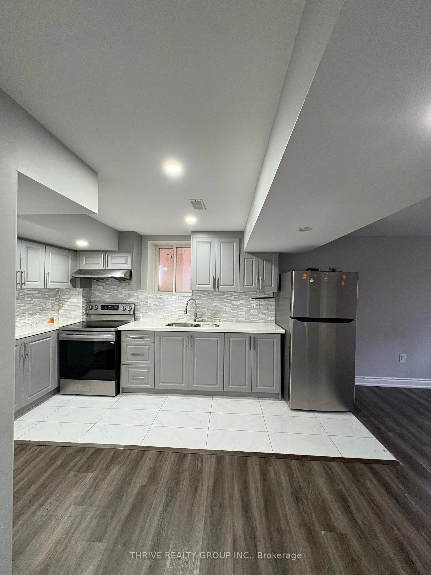 Photo 3 of 1215 Clifford Point, Milton, Ford — HOMEH