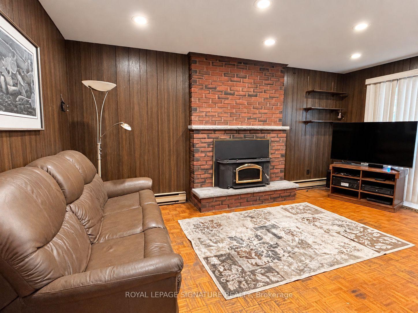Photo 6 of 1476 Fieldlight Boulevard, Pickering, Liverpool — HOMEH