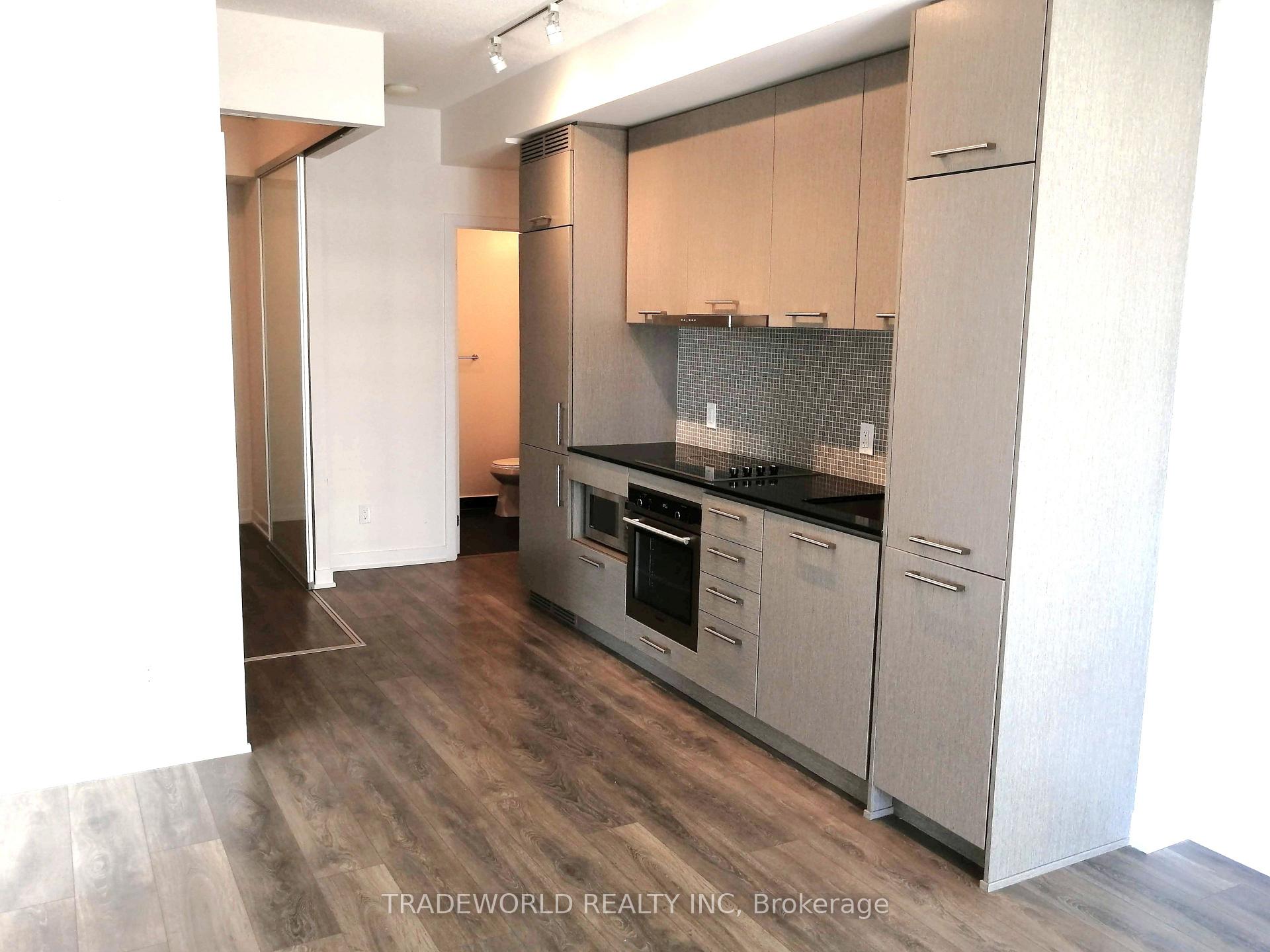 Photo 4 of Unit 1710, 87 Peter Street, Toronto, Waterfront Communities — HOMEH