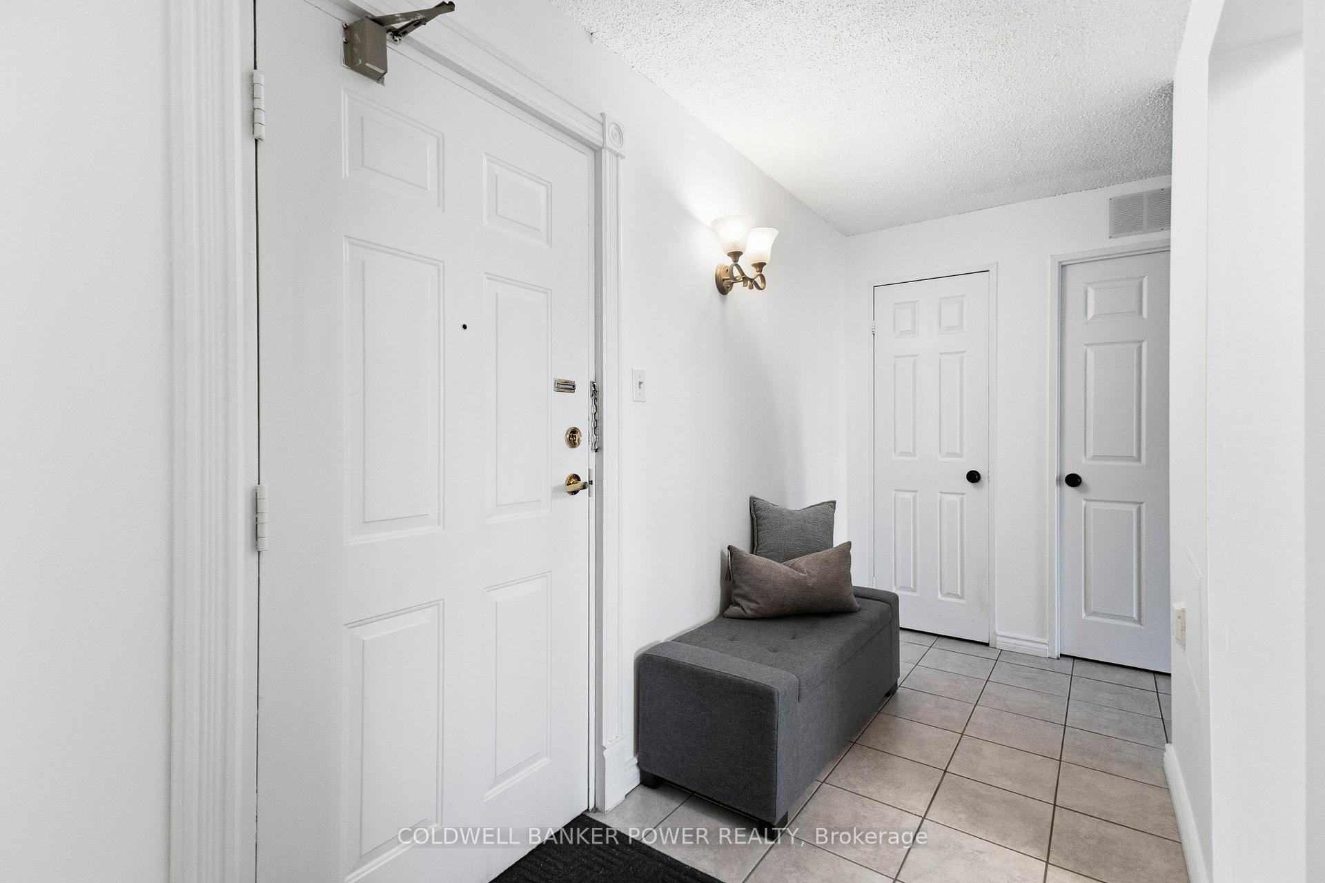 Photo 4 of Unit 302, 323 Colborne Street, London, East K — HOMEH