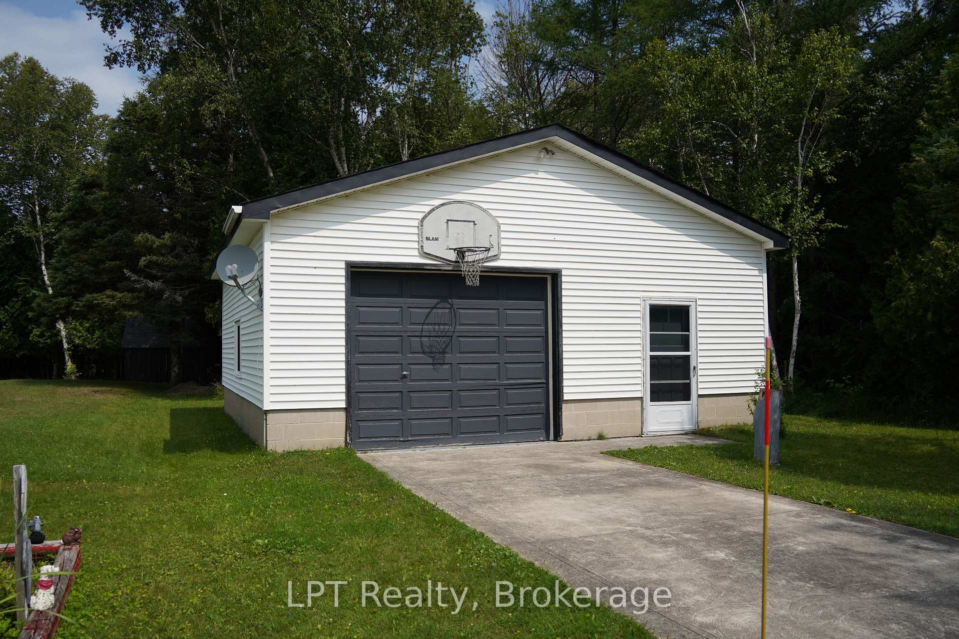 Photo 36 of 621 Huron Road, South Bruce Peninsula — HOMEH