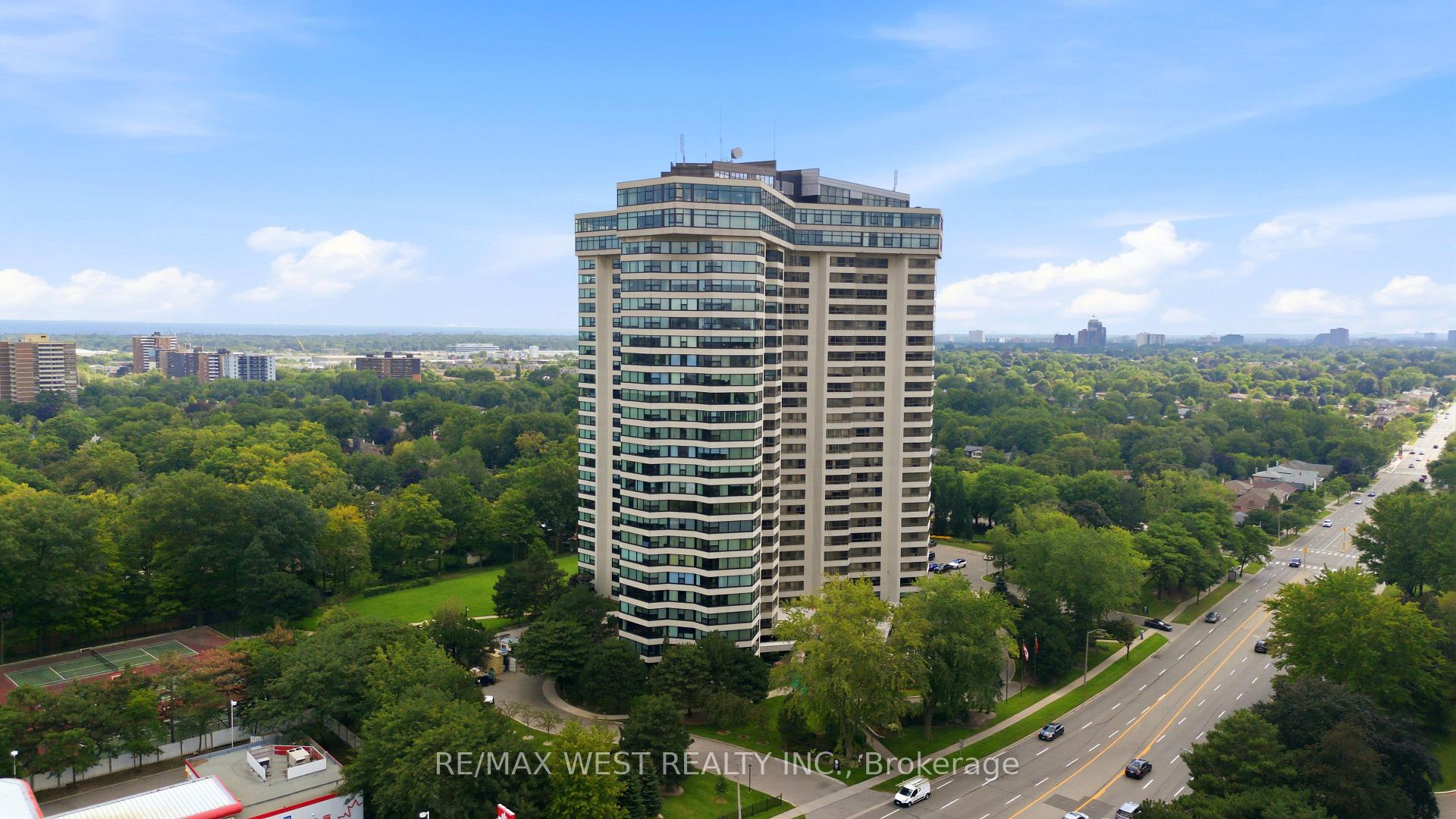 Photo of Unit 504, 1300 Bloor Street