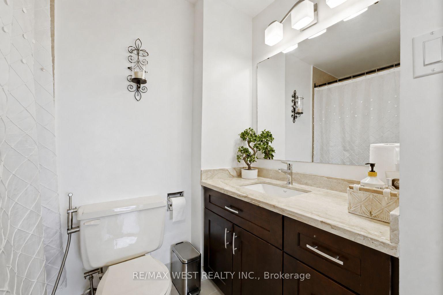 Photo 14 of Unit 504, 1300 Bloor Street, Mississauga, Applewood — HOMEH