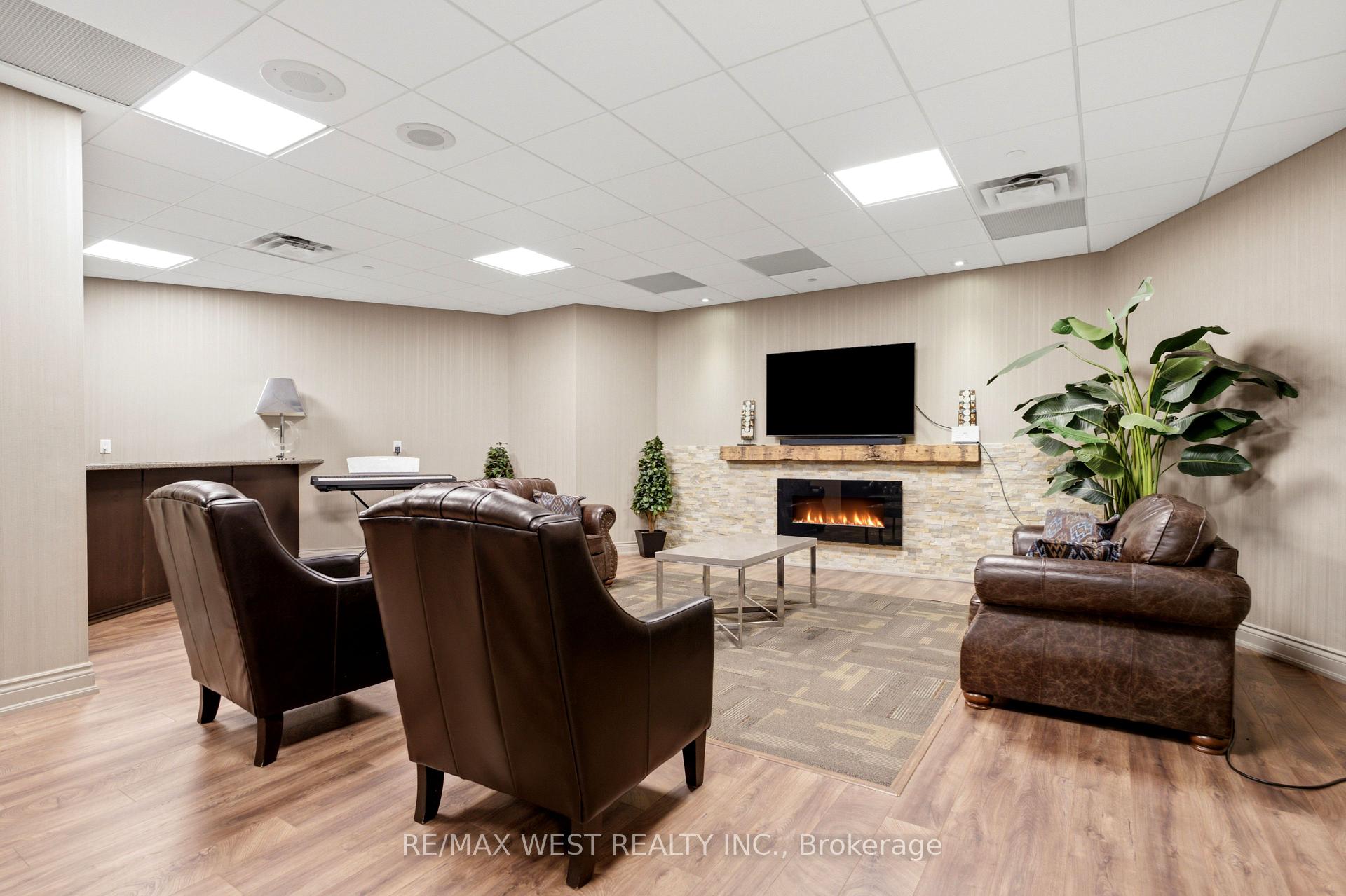 Photo 24 of Unit 504, 1300 Bloor Street, Mississauga, Applewood — HOMEH