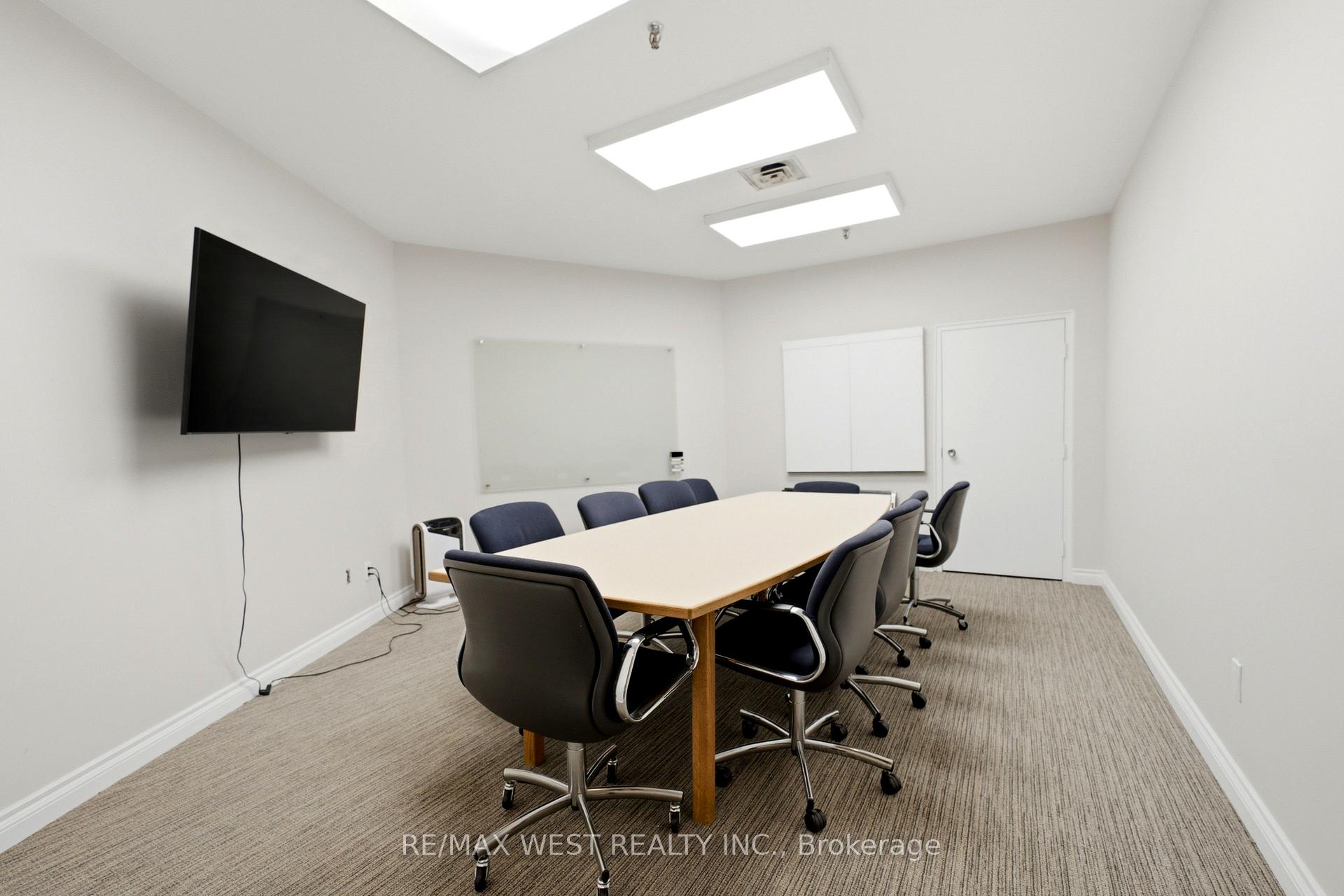 Photo 25 of Unit 504, 1300 Bloor Street, Mississauga, Applewood — HOMEH