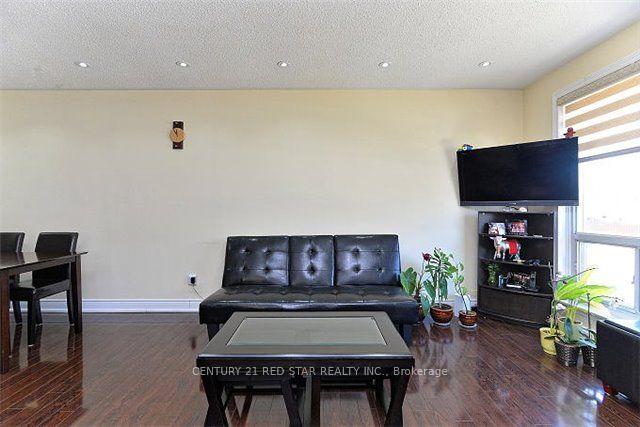 Photo 3 of 65 Newstead Crescent, Brampton, Madoc — HOMEH