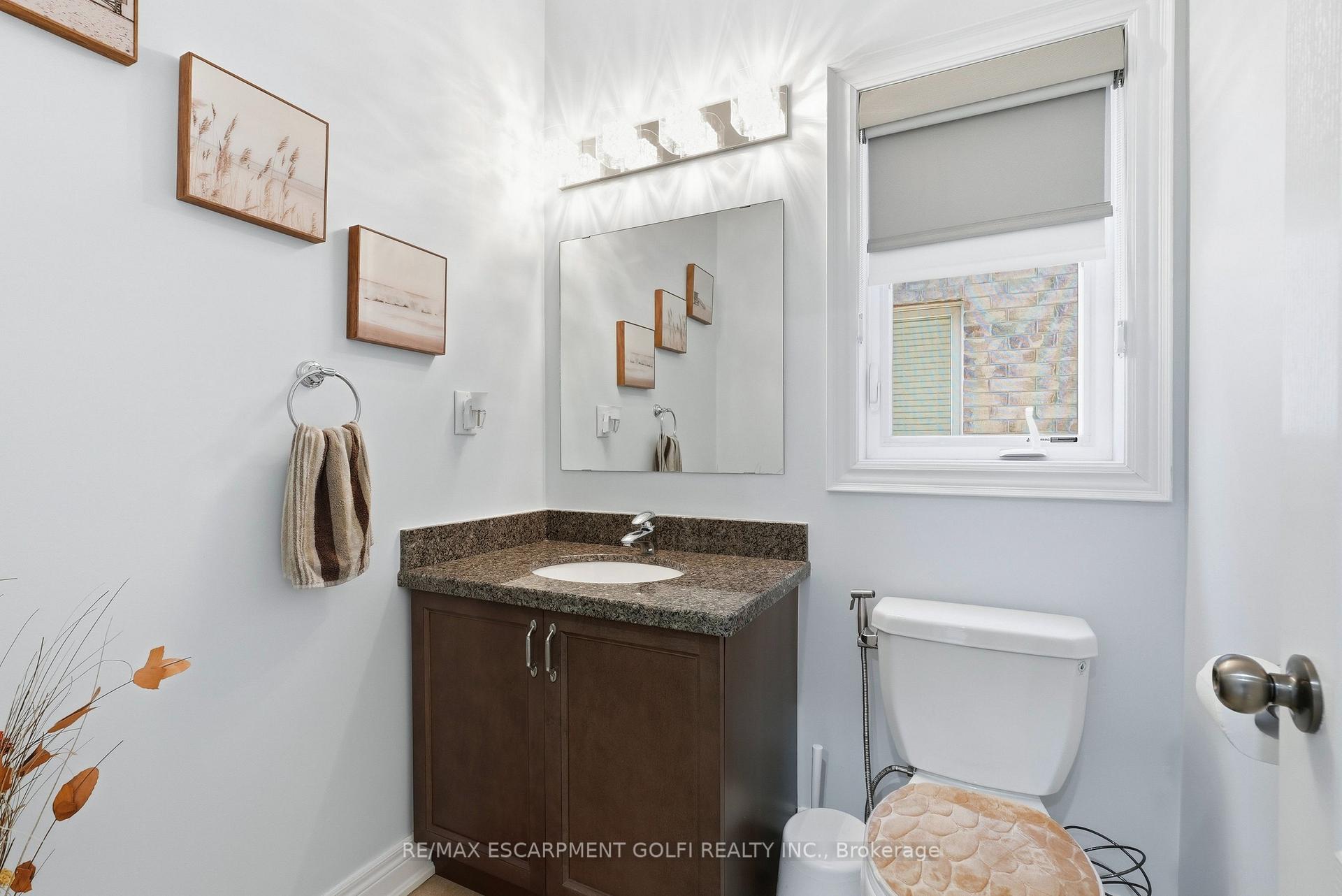 Photo 16 of 59 Greti Drive, Hamilton, Rural Glanbrook — HOMEH