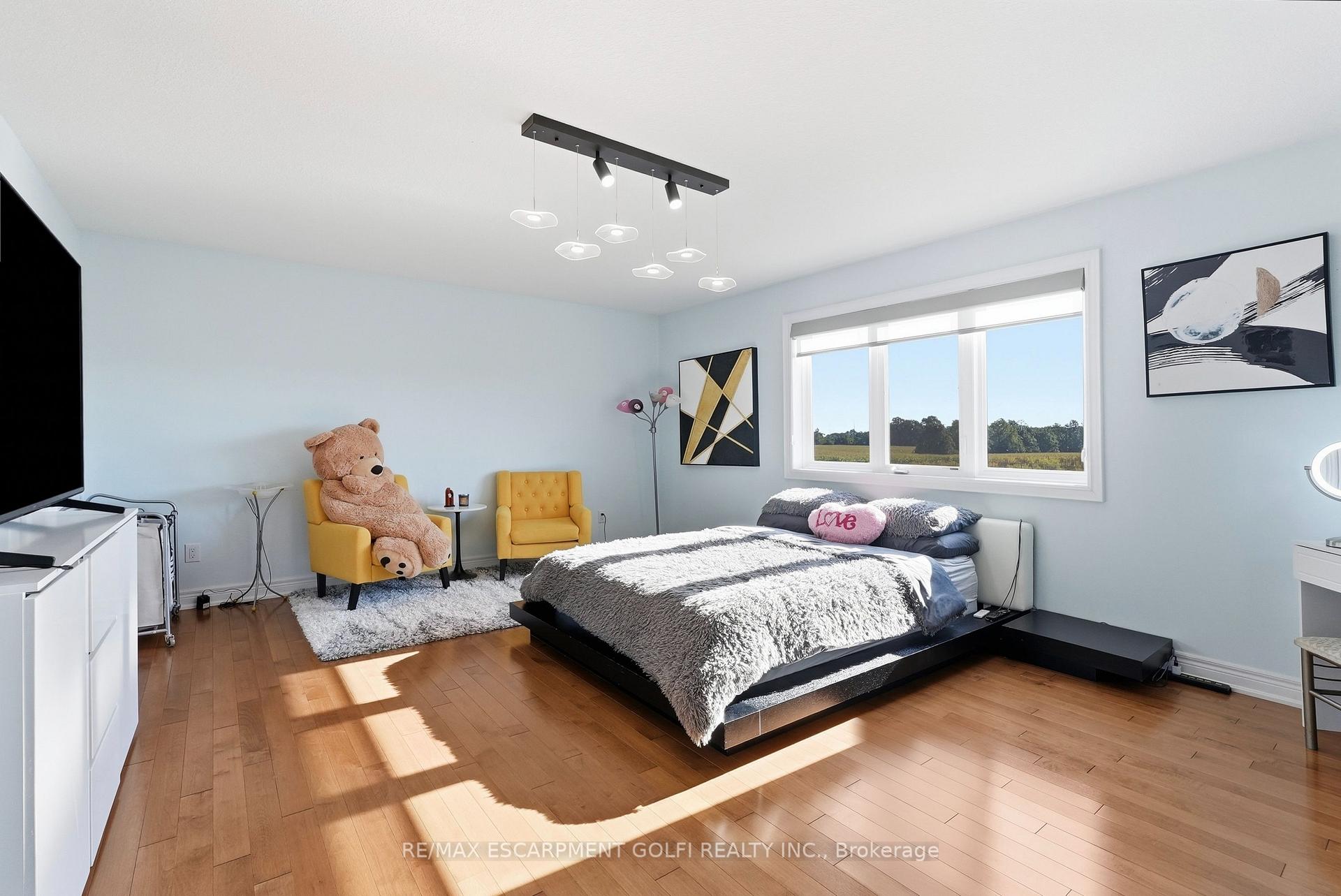 Photo 18 of 59 Greti Drive, Hamilton, Rural Glanbrook — HOMEH