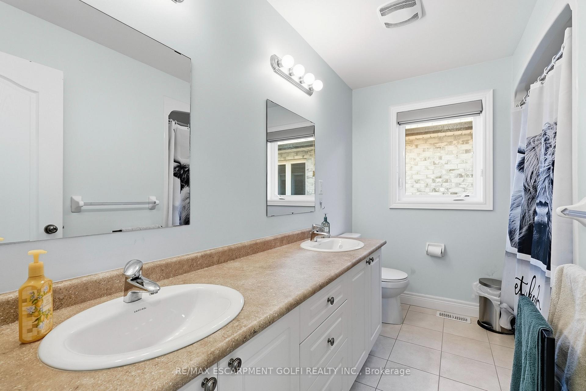 Photo 32 of 59 Greti Drive, Hamilton, Rural Glanbrook — HOMEH
