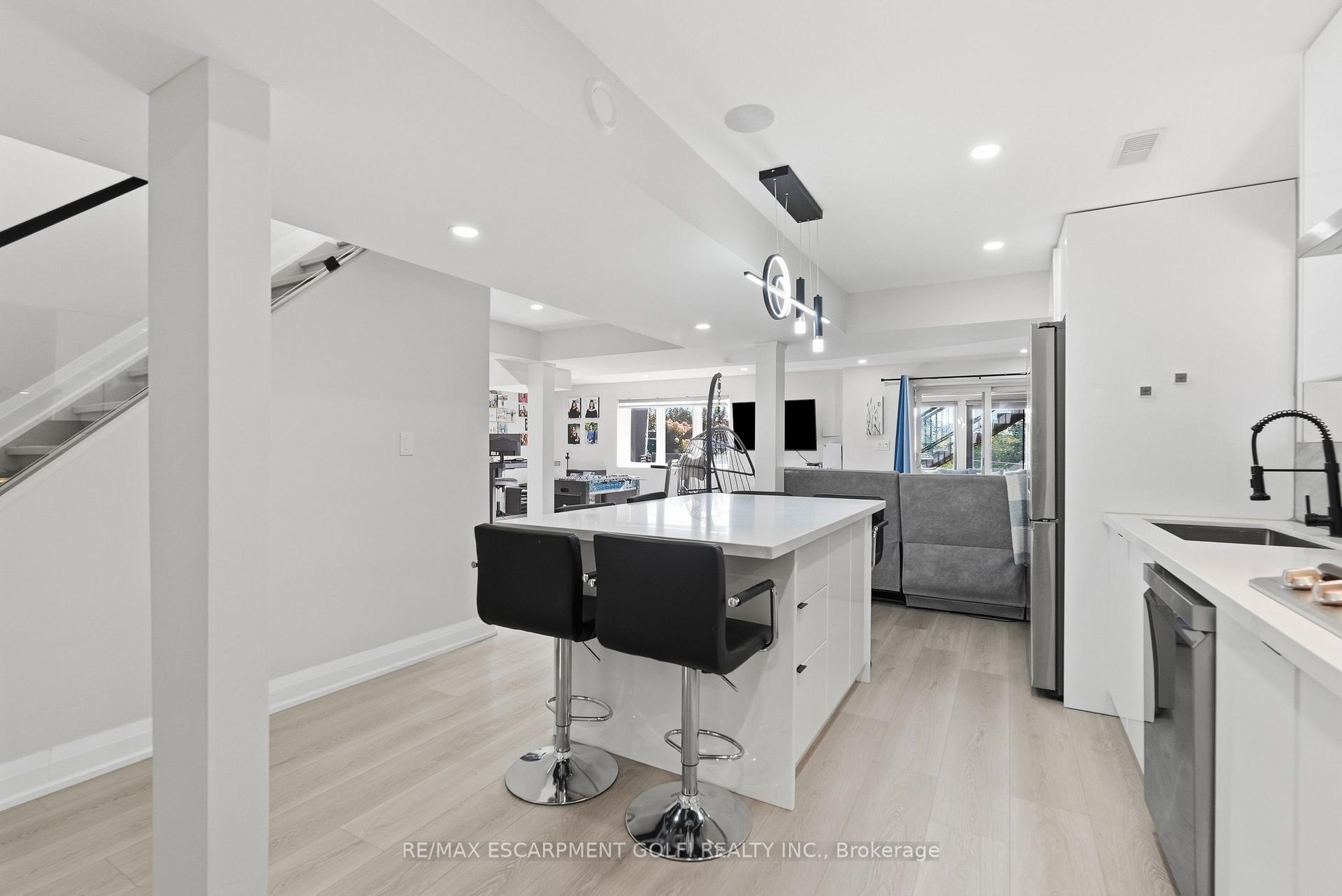 Photo 37 of 59 Greti Drive, Hamilton, Rural Glanbrook — HOMEH
