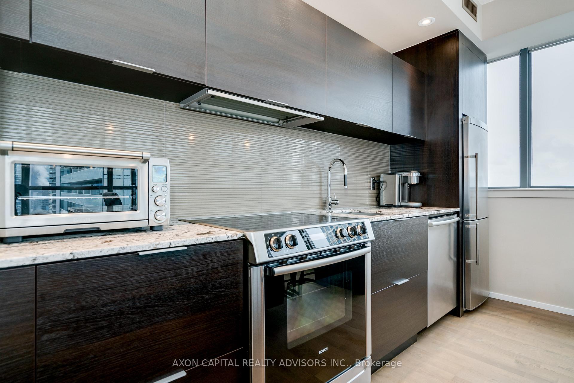 Photo 5 of Unit 2603, 8 Charlotte Street, Toronto, Waterfront Communities — HOMEH