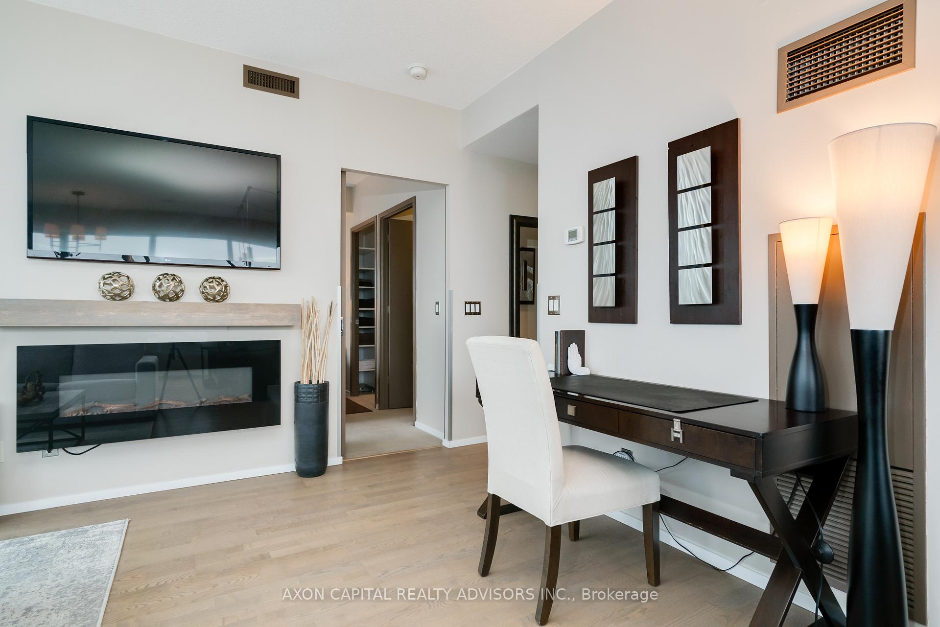 Photo 8 of Unit 2603, 8 Charlotte Street, Toronto, Waterfront Communities — HOMEH