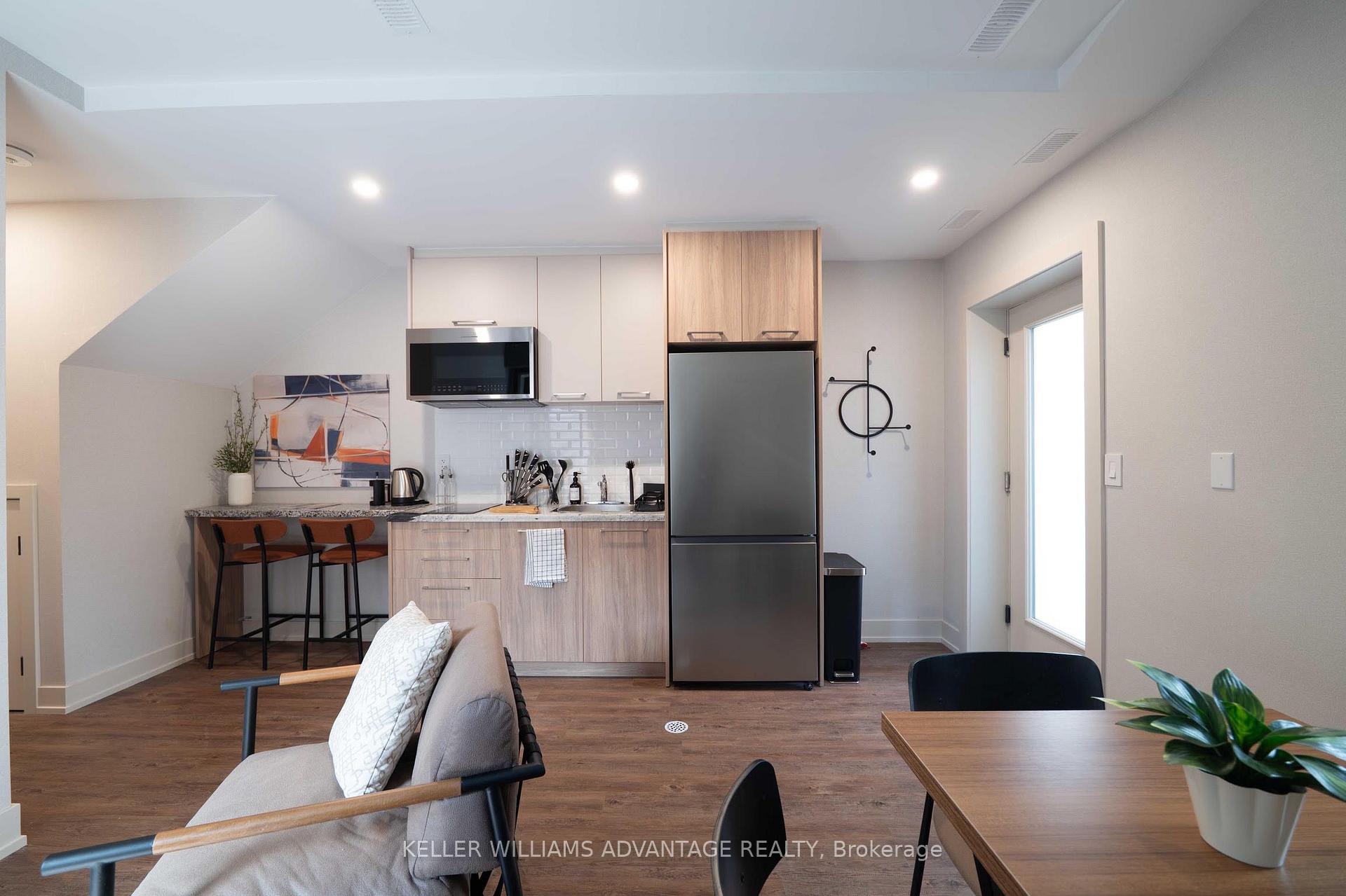 Photo 4 of Unit 2, 23 Ross Street, Toronto, Kensington-Chinatown — HOMEH