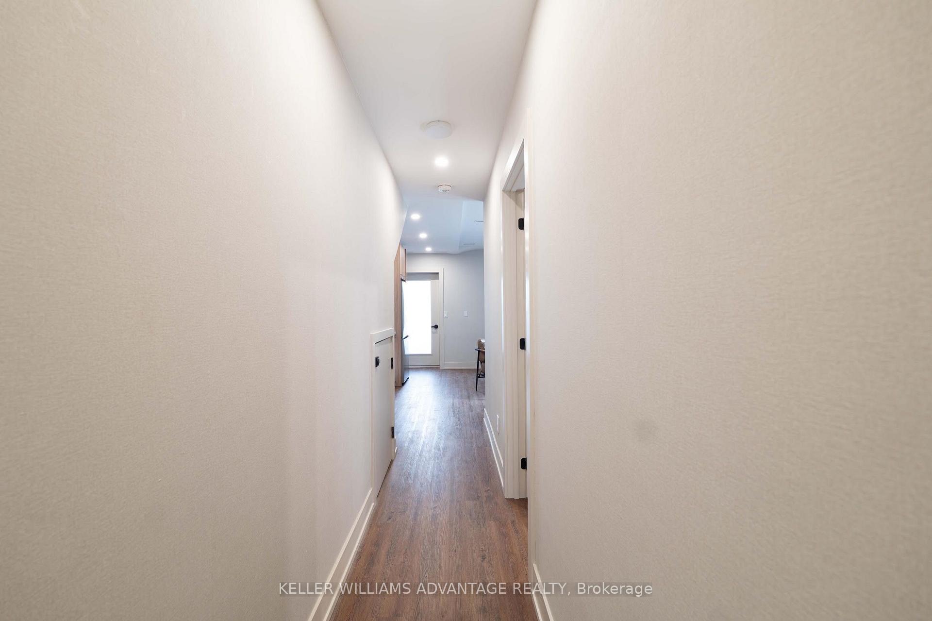 Photo 8 of Unit 2, 23 Ross Street, Toronto, Kensington-Chinatown — HOMEH