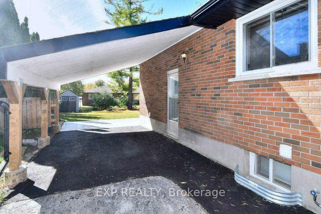 Photo 35 of 923 Northminster Avenue, Peterborough, Northcrest Ward 5 — HOMEH