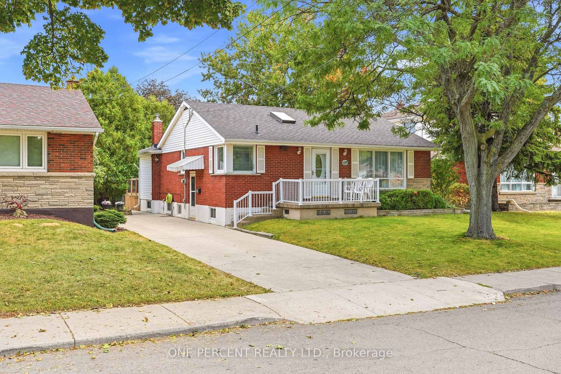 Photo 4 of 137 Terrace Drive, Hamilton, Balfour — HOMEH
