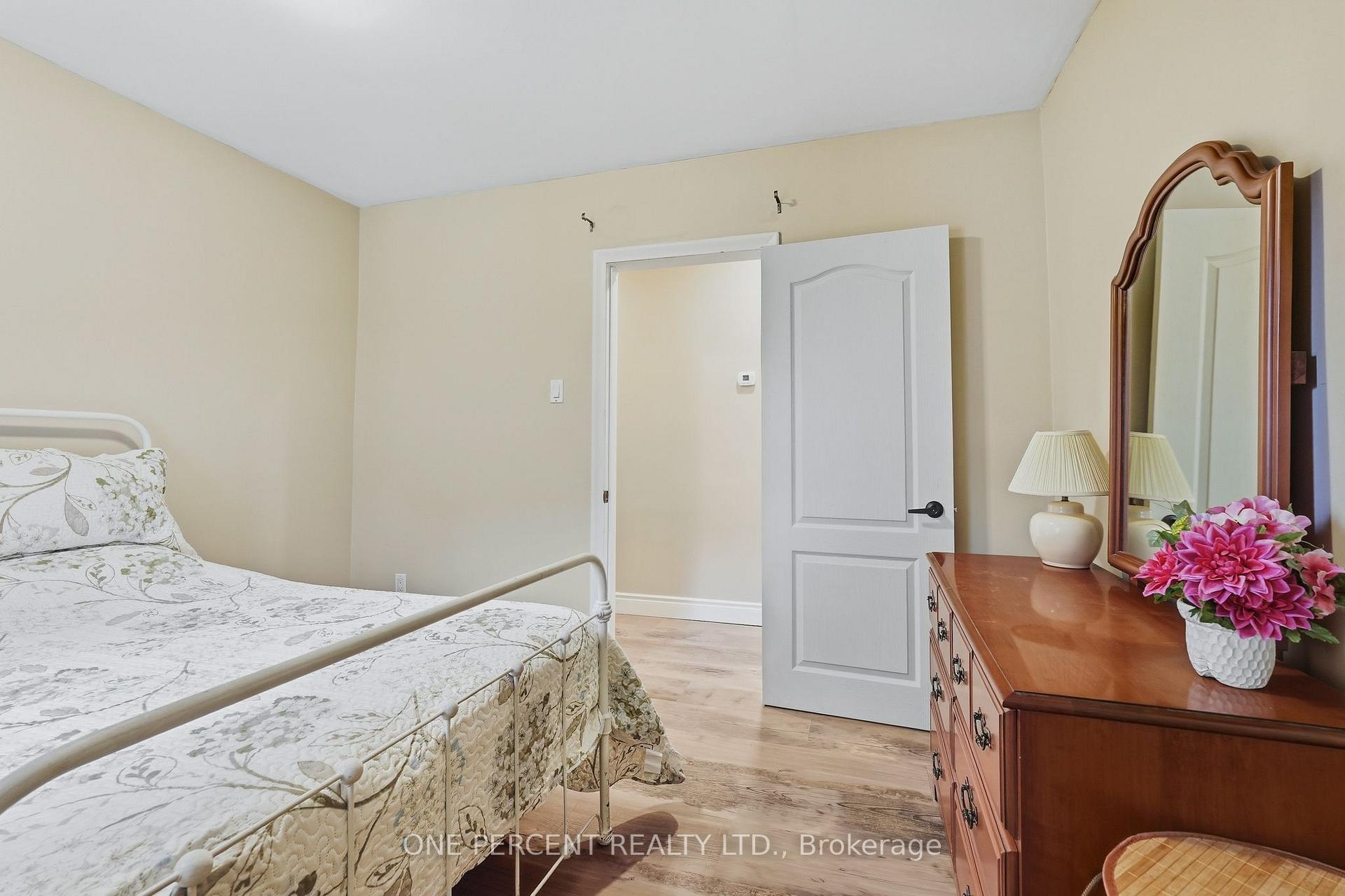 Photo 17 of 137 Terrace Drive, Hamilton, Balfour — HOMEH
