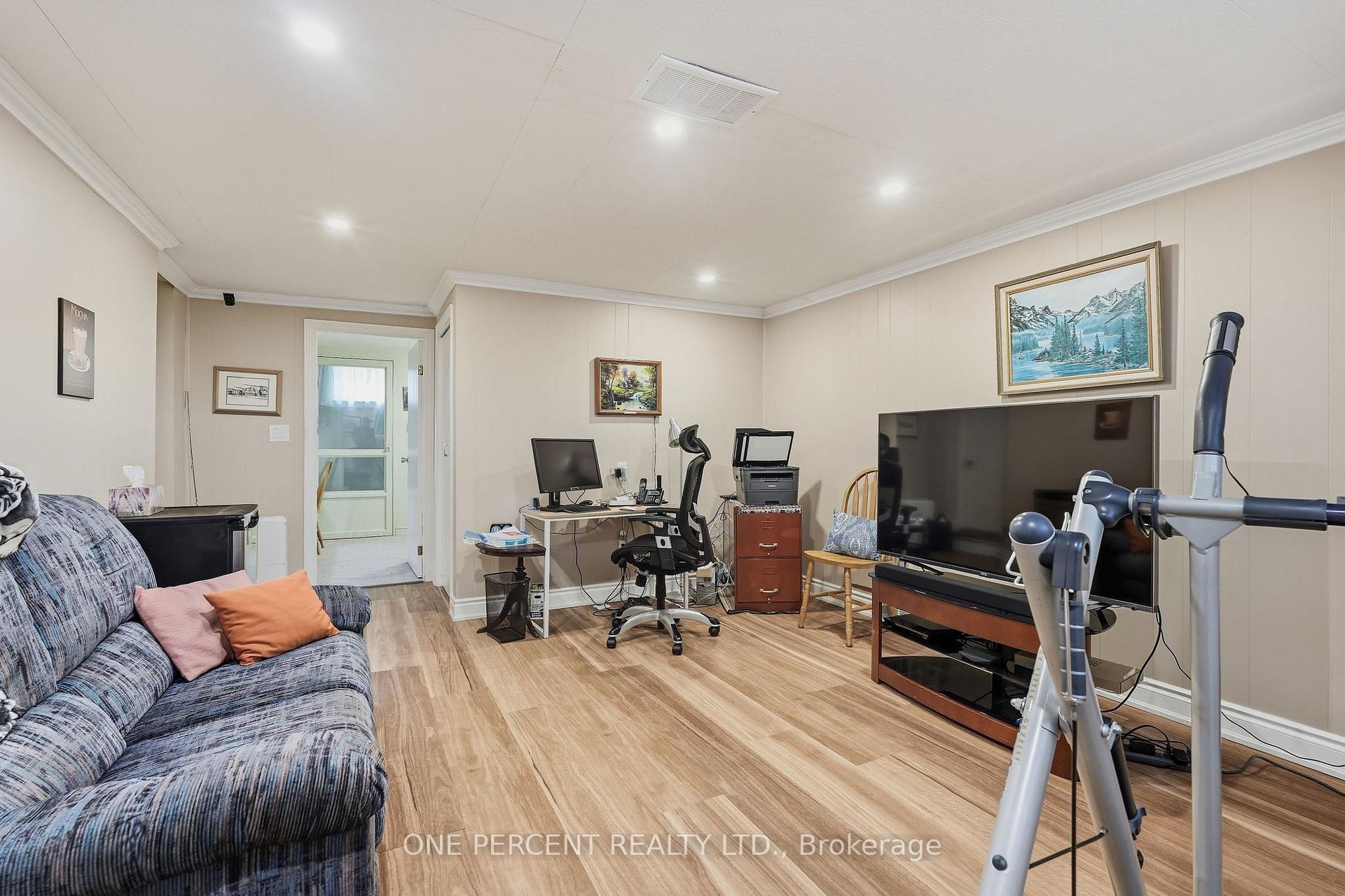 Photo 22 of 137 Terrace Drive, Hamilton, Balfour — HOMEH