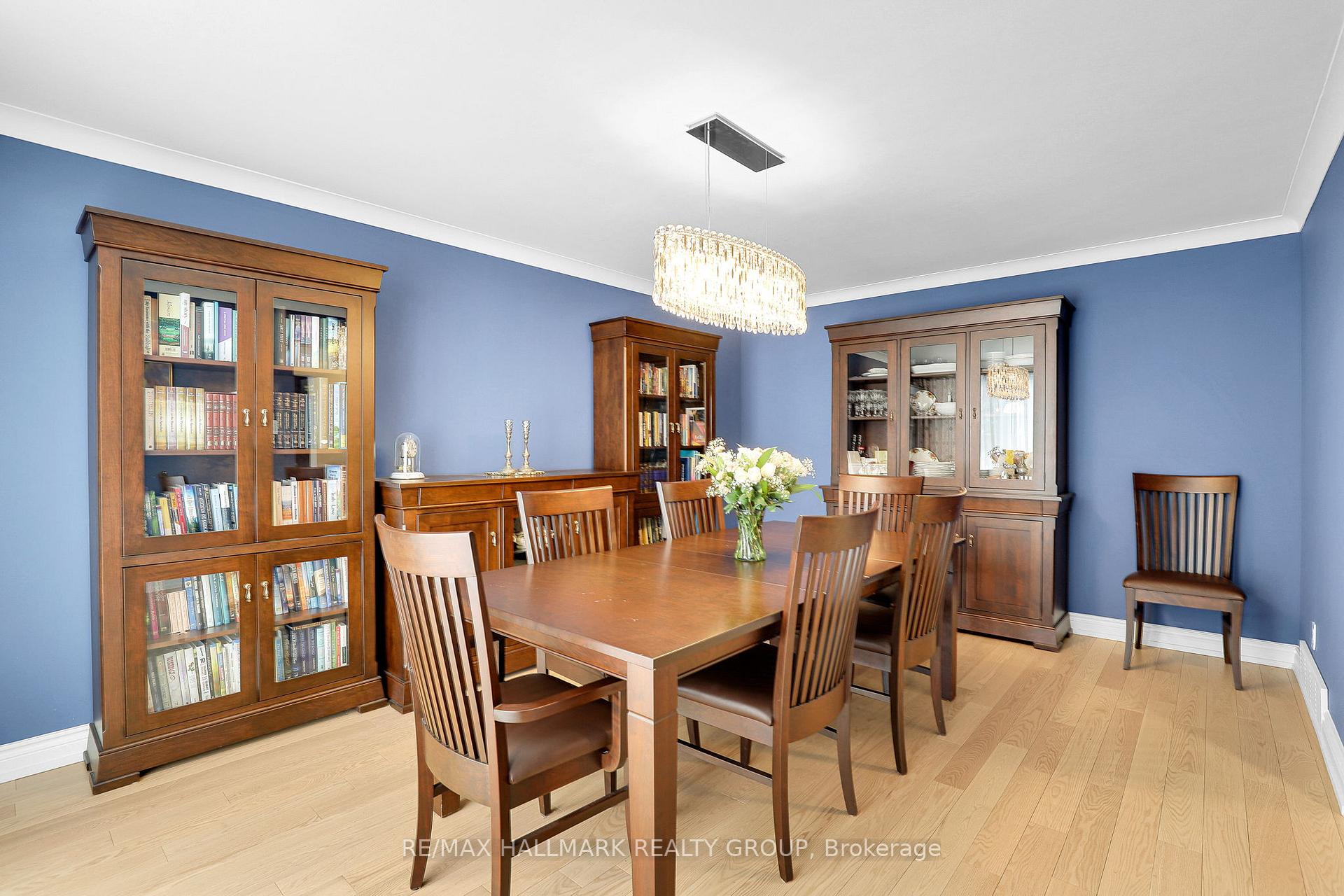 Photo 10 of 1712 Playfair Drive, Ottawa, Playfair Park — HOMEH