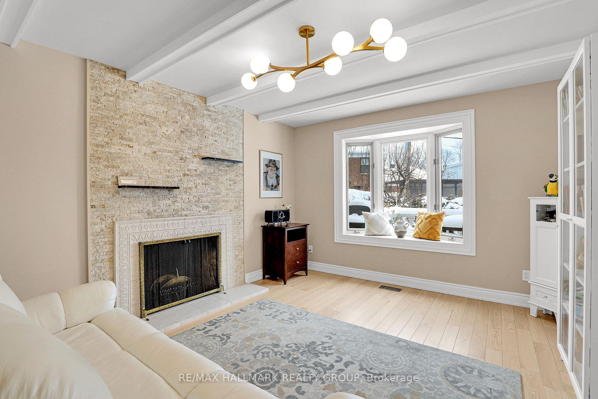 Photo 18 of 1712 Playfair Drive, Ottawa, Playfair Park — HOMEH