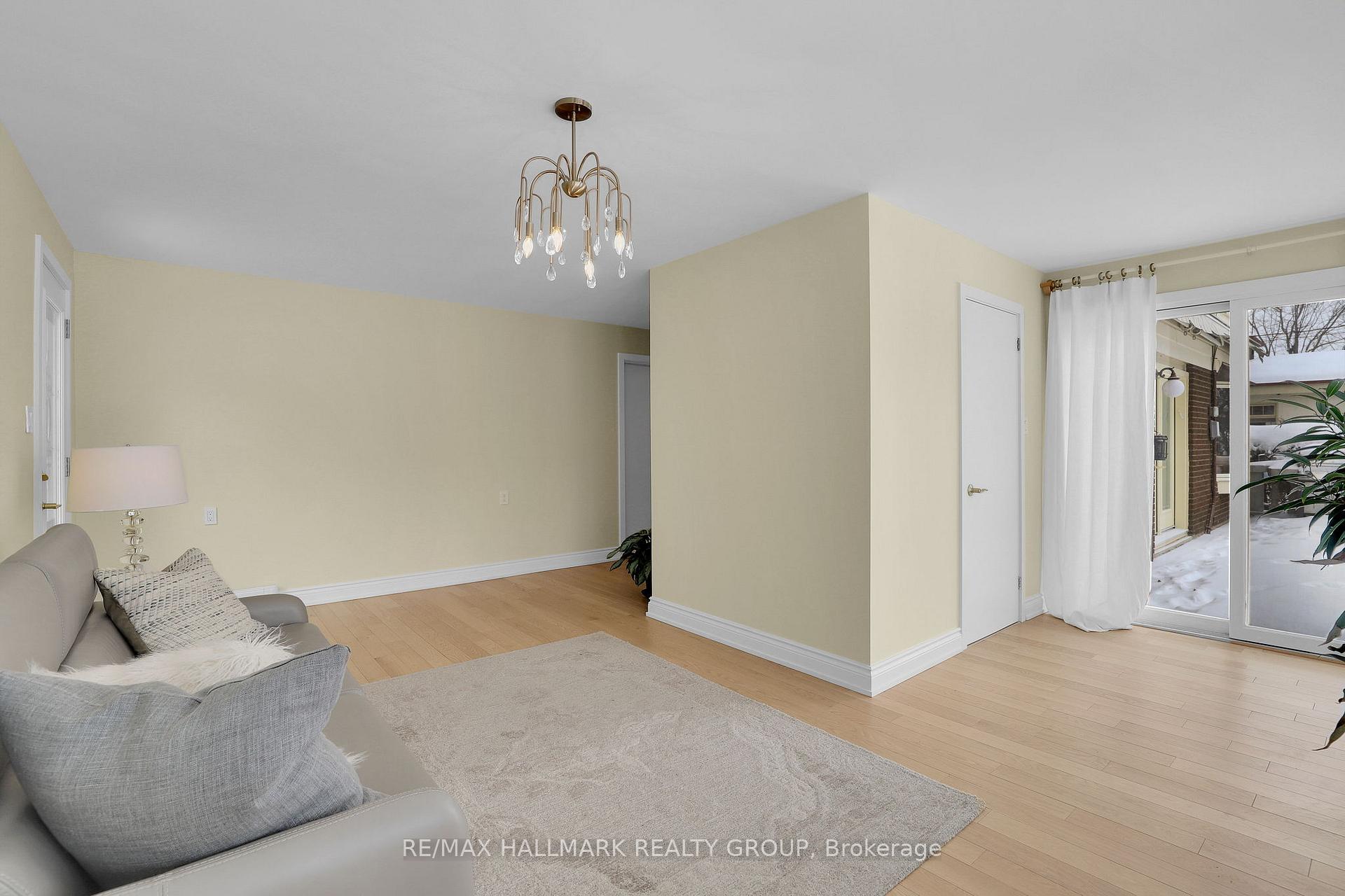 Photo 24 of 1712 Playfair Drive, Ottawa, Playfair Park — HOMEH