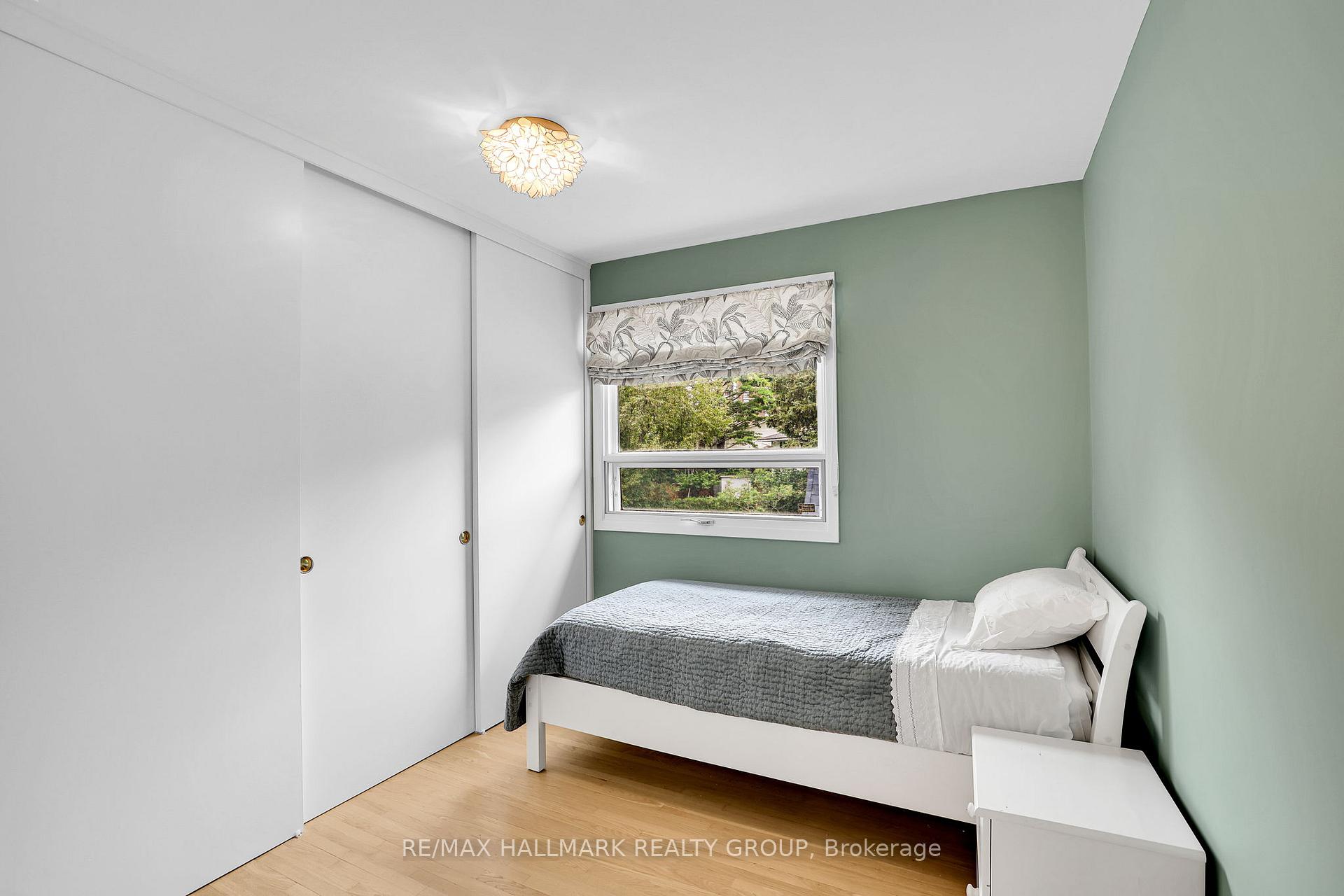 Photo 29 of 1712 Playfair Drive, Ottawa, Playfair Park — HOMEH