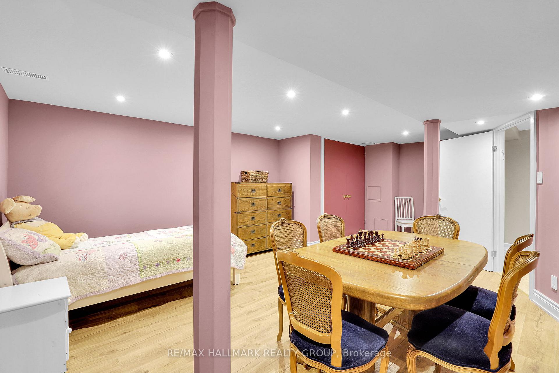 Photo 36 of 1712 Playfair Drive, Ottawa, Playfair Park — HOMEH