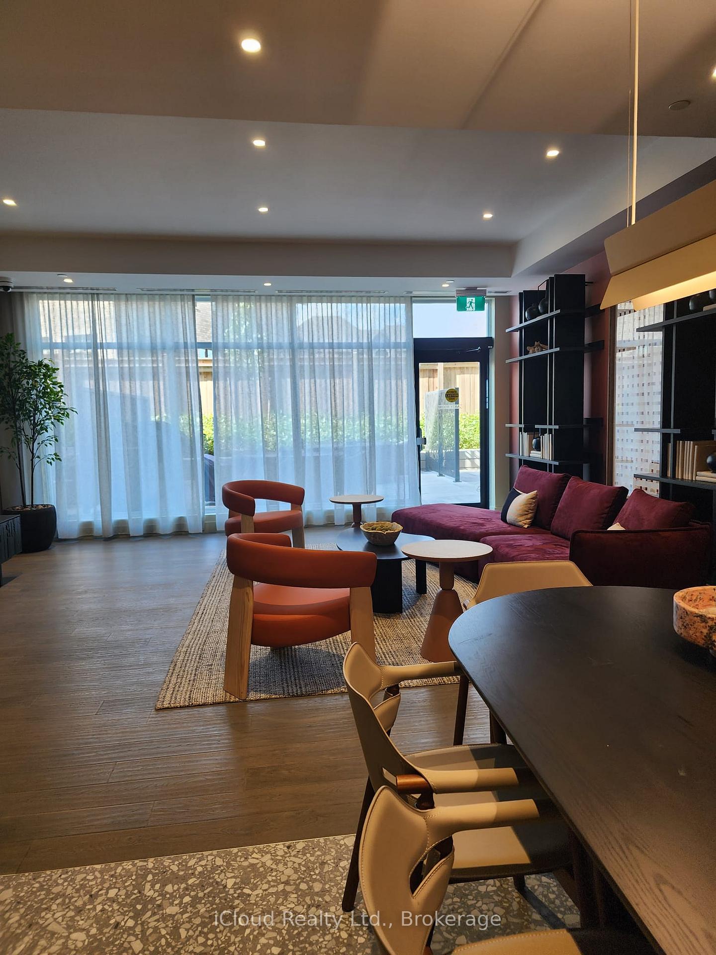 Photo 28 of Unit 407, 3008 Willam Cutmore Boulevard, Oakville, Joshua Meadows — HOMEH